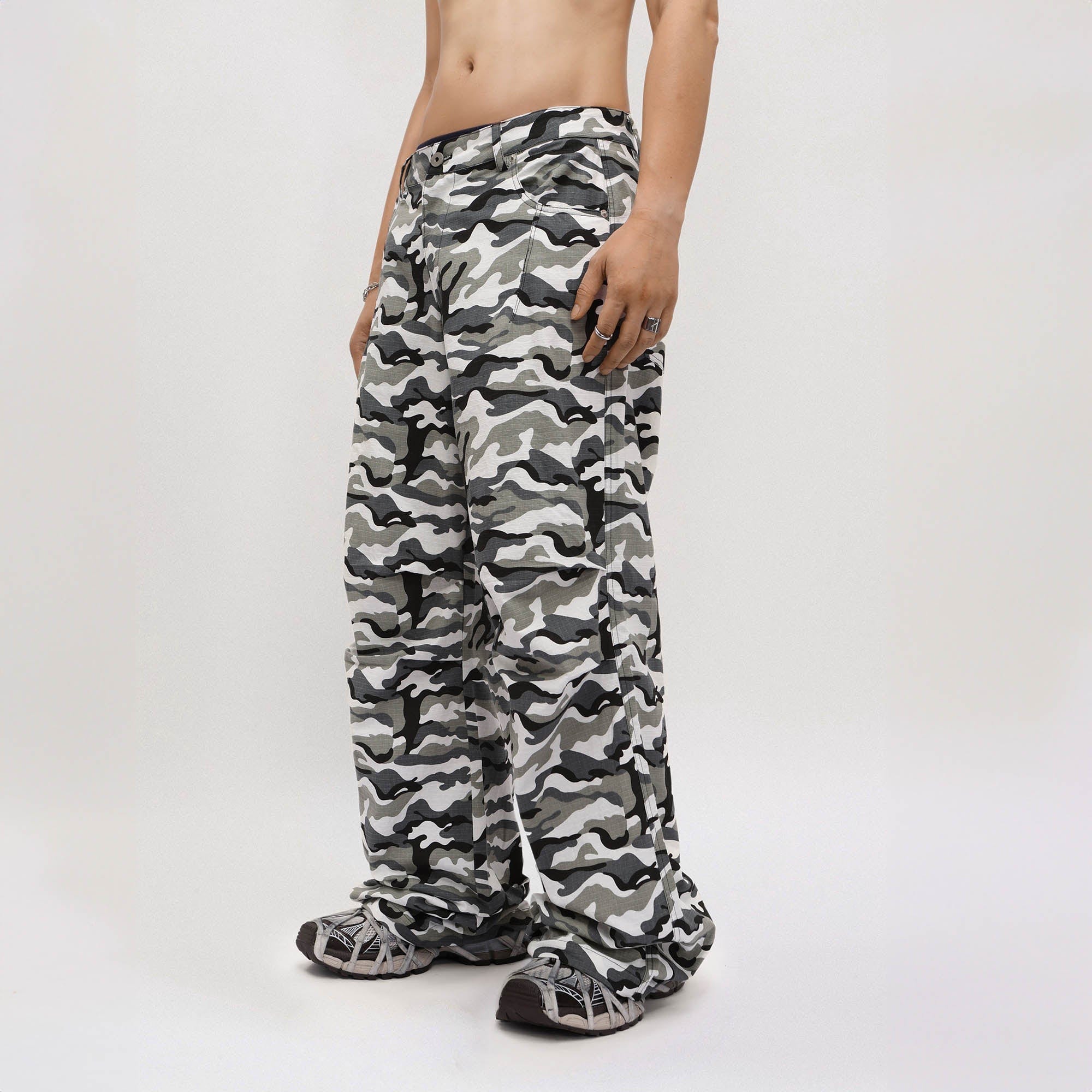 OVDY Camo Multi-Pocket Crinkled Cargo Pants