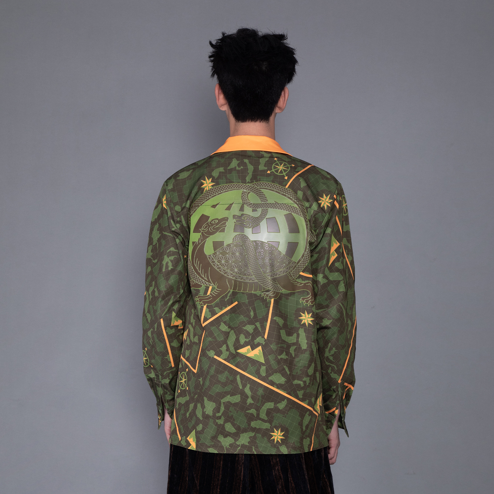 MASH UP ASIA Graphic Contrast Lapel Oversized Blazer, premium urban and streetwear designers apparel on PROJECTISR.com, MASH UP ASIA