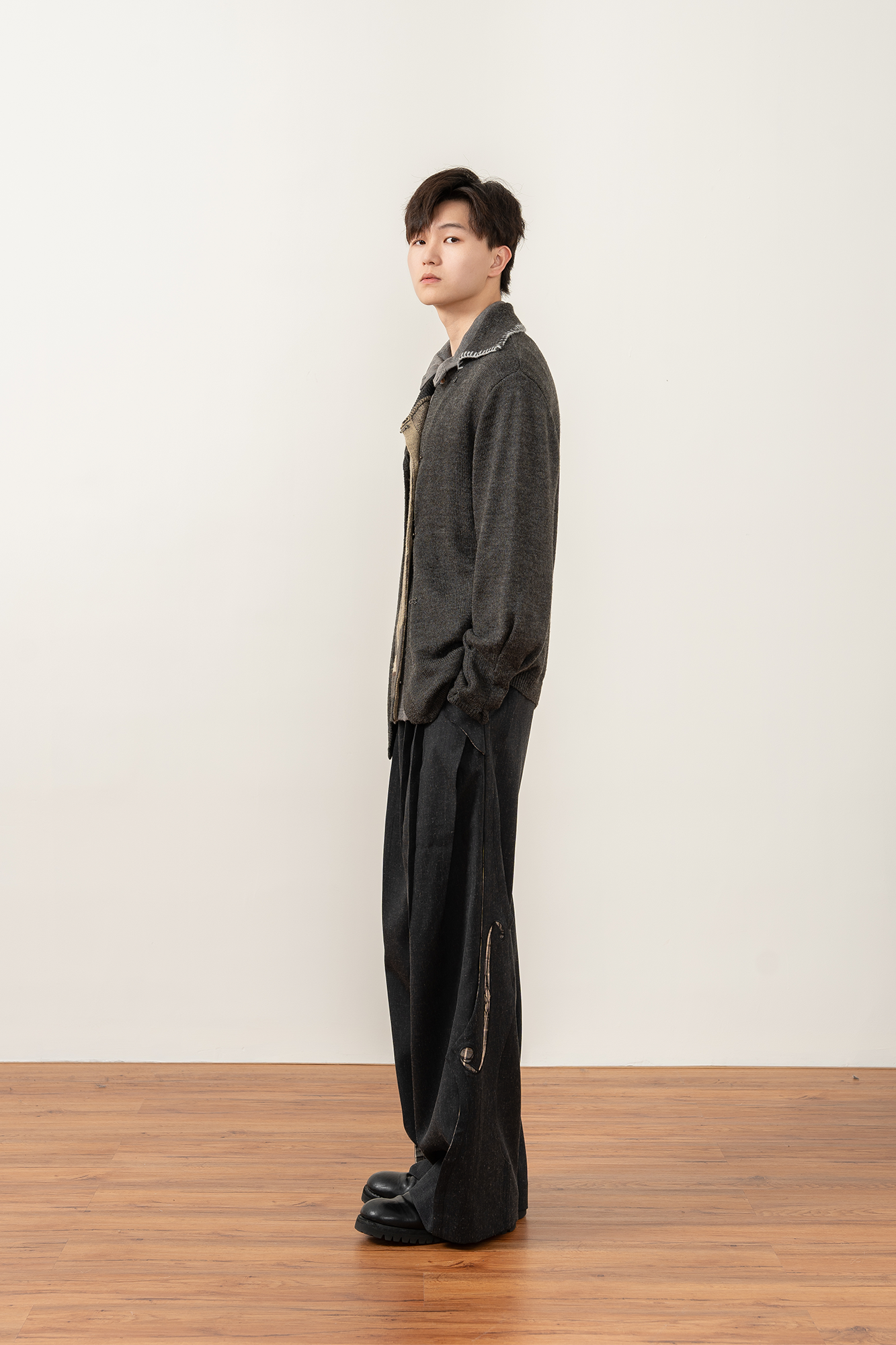 MOITIEDEPETALE Pleats Patch Wide-Leg Trousers