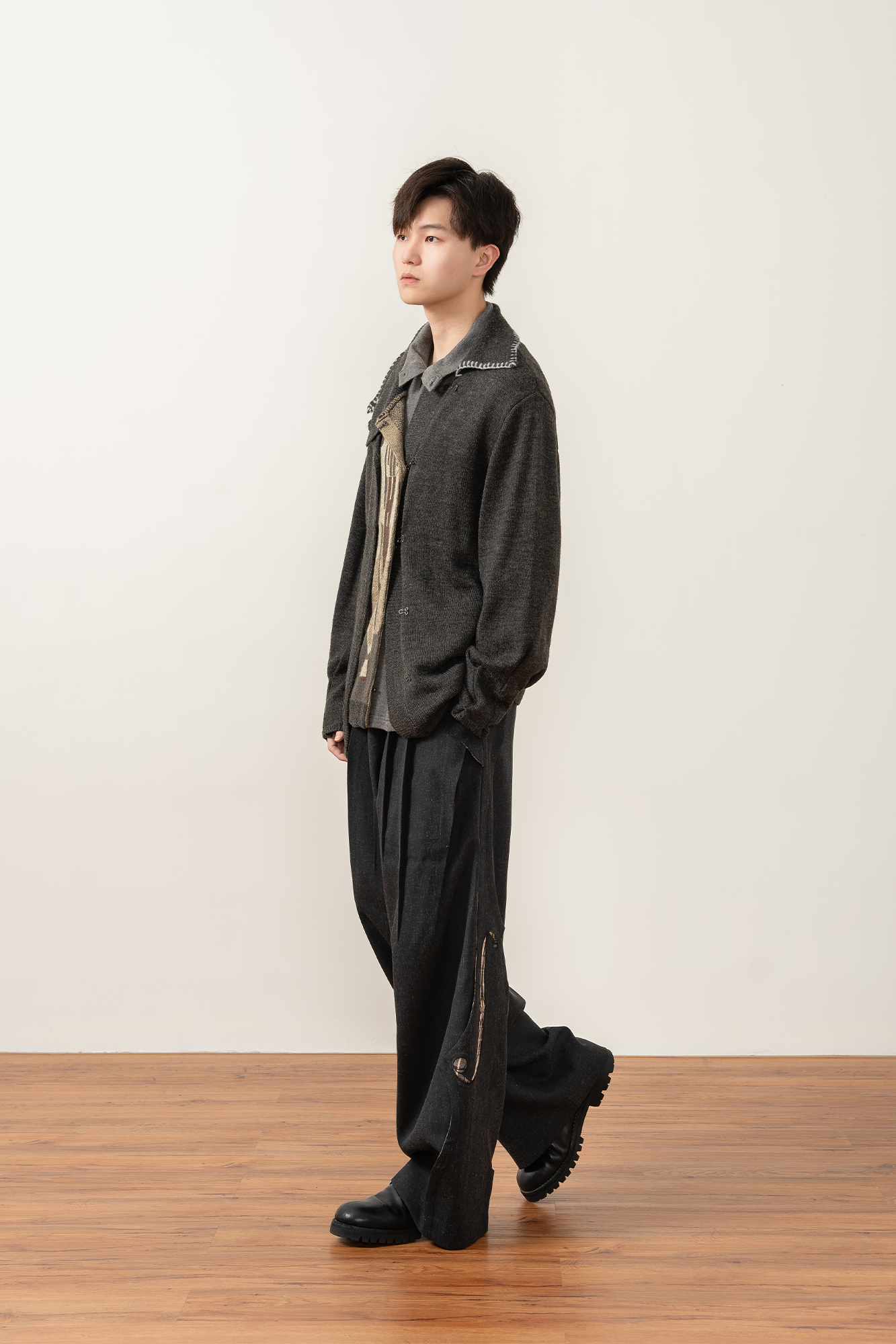 MOITIEDEPETALE Pleats Patch Wide-Leg Trousers