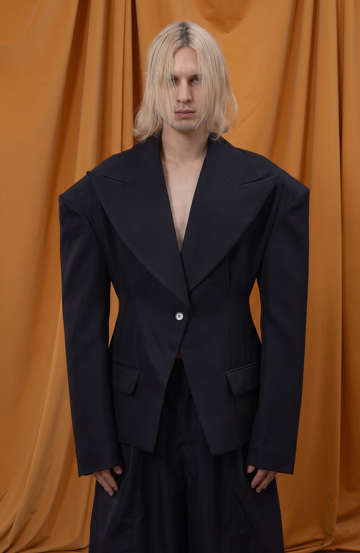 CLP Retro Wide-Lapel Cinched Blazer