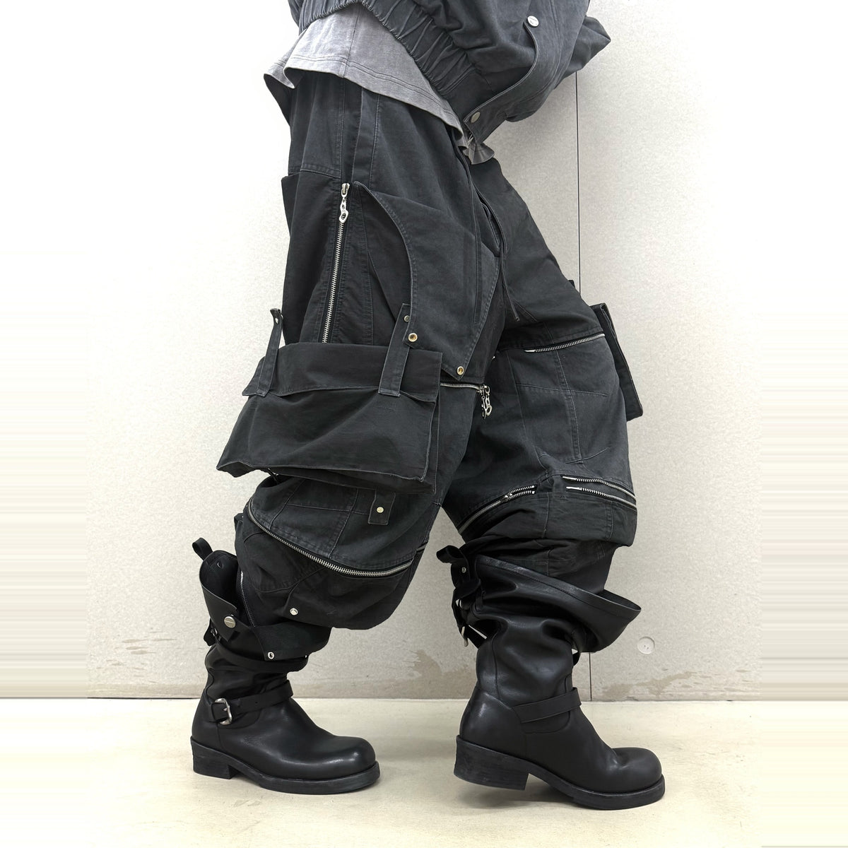 RELABEL Deconstructed Double-Waist Paneled Wide-Leg Cargo Pants — square · side · Charcoal Gray
