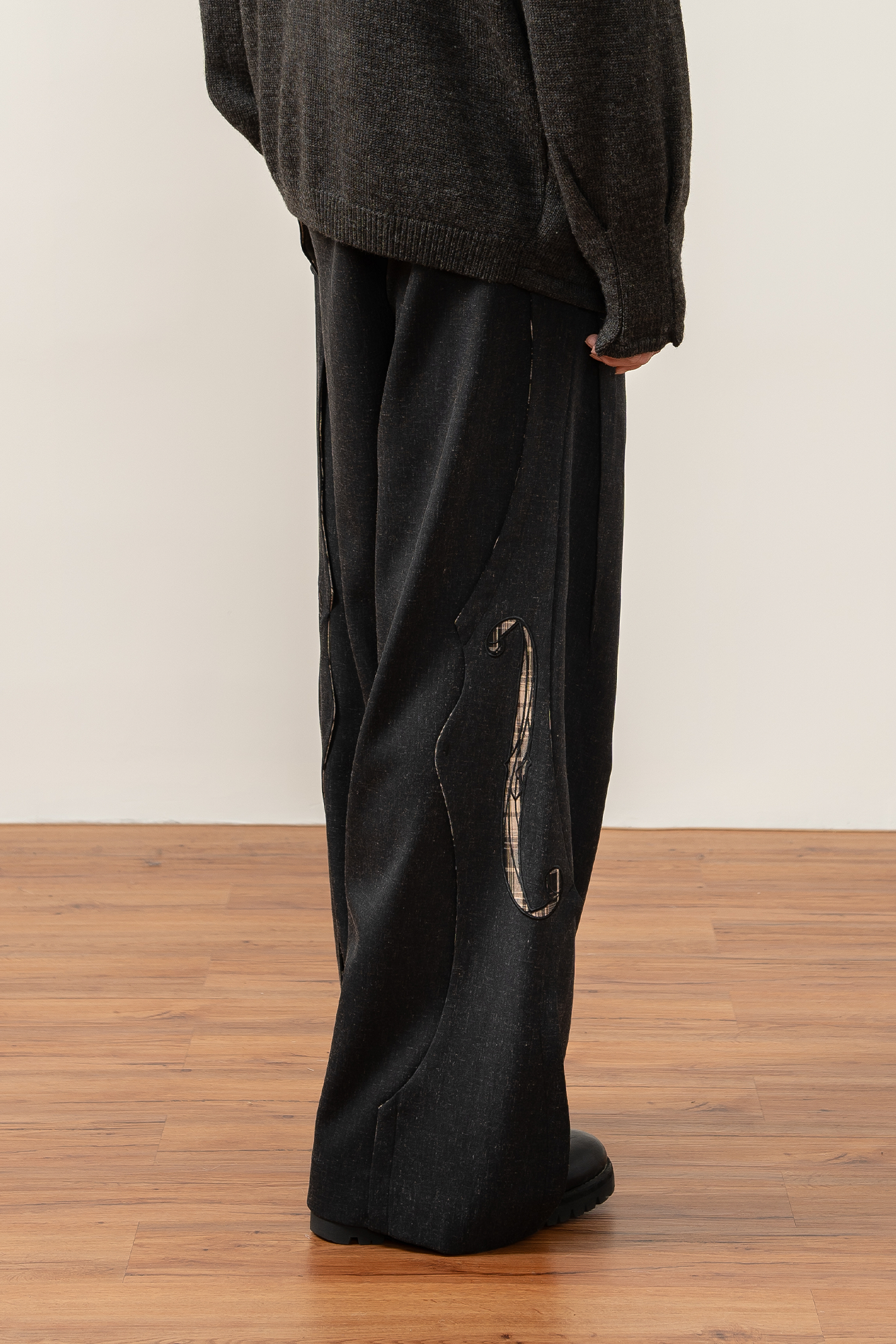 MOITIEDEPETALE Pleats Patch Wide-Leg Trousers