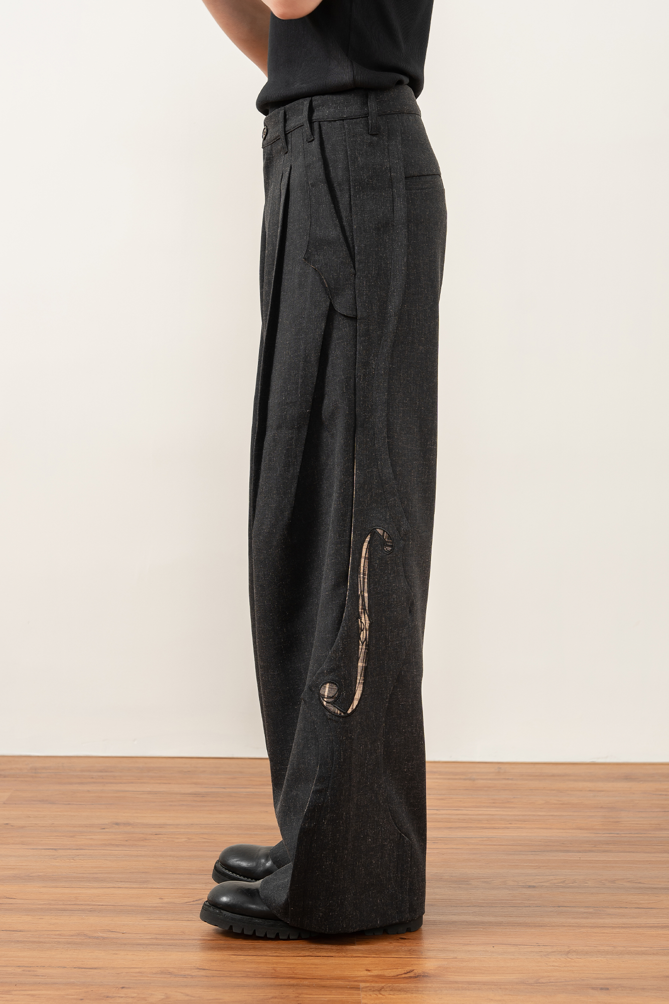 MOITIEDEPETALE Pleats Patch Wide-Leg Trousers