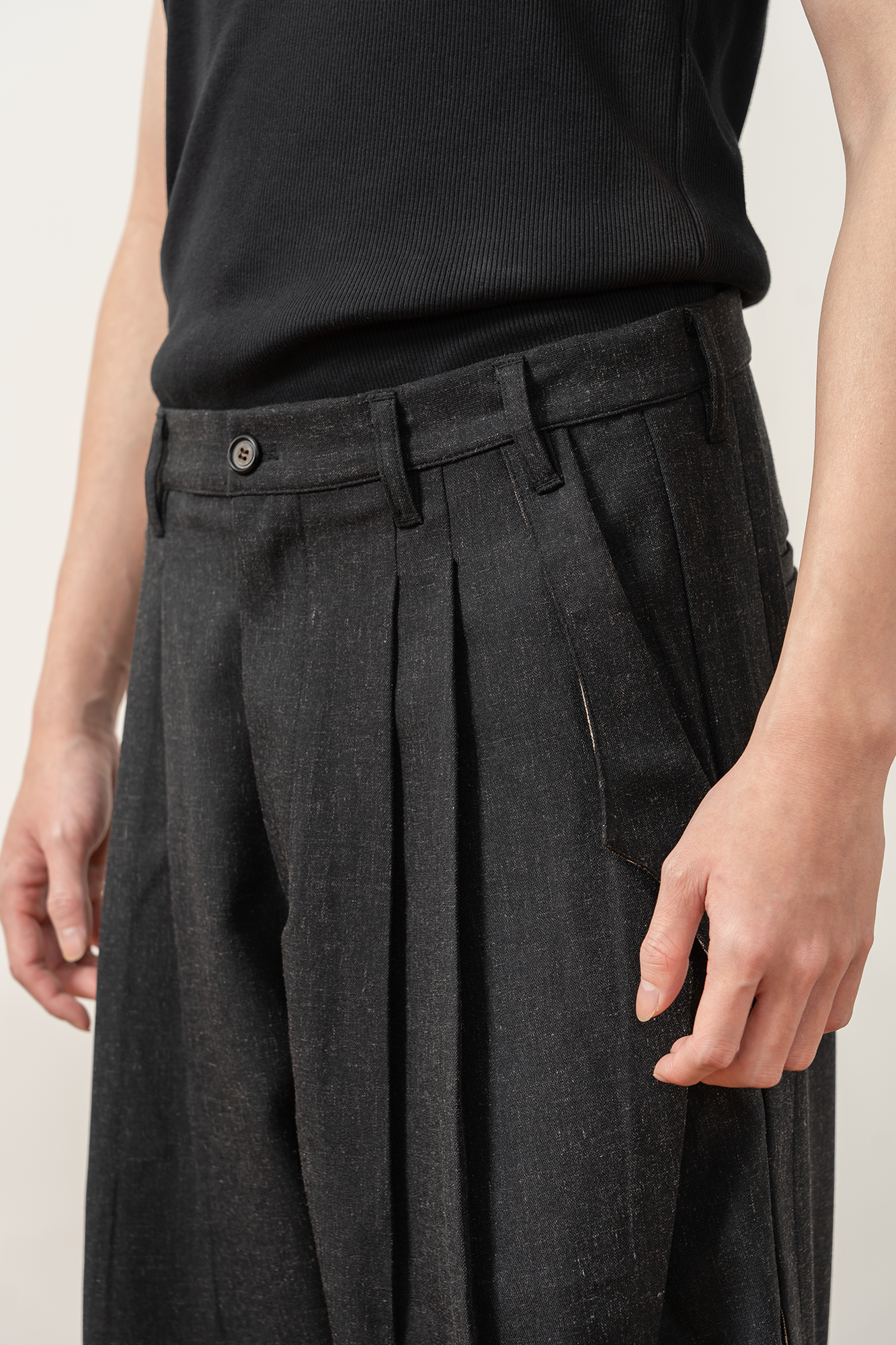 MOITIEDEPETALE Pleats Patch Wide-Leg Trousers