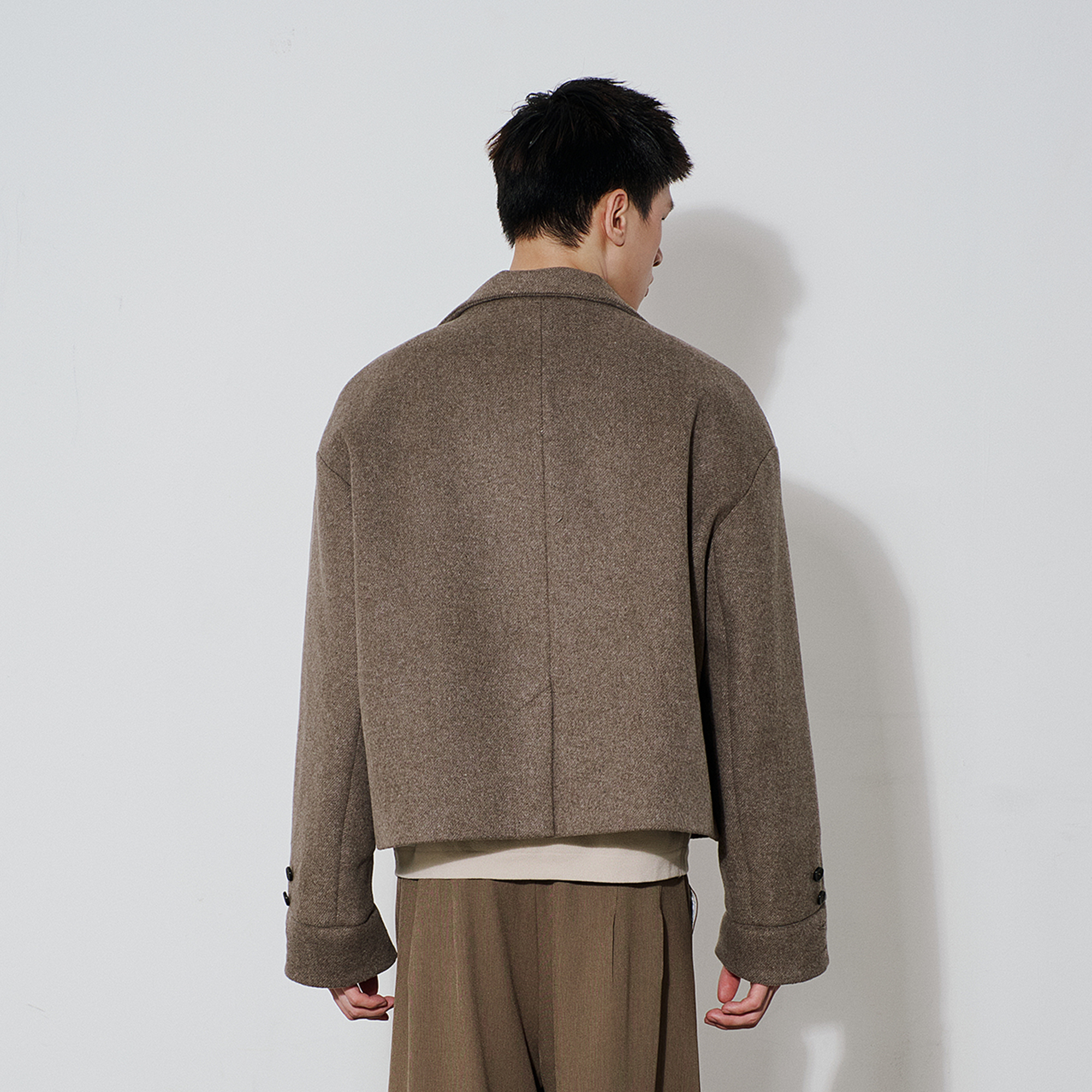 SAME FLOW Essential High-Neck Short Jacket