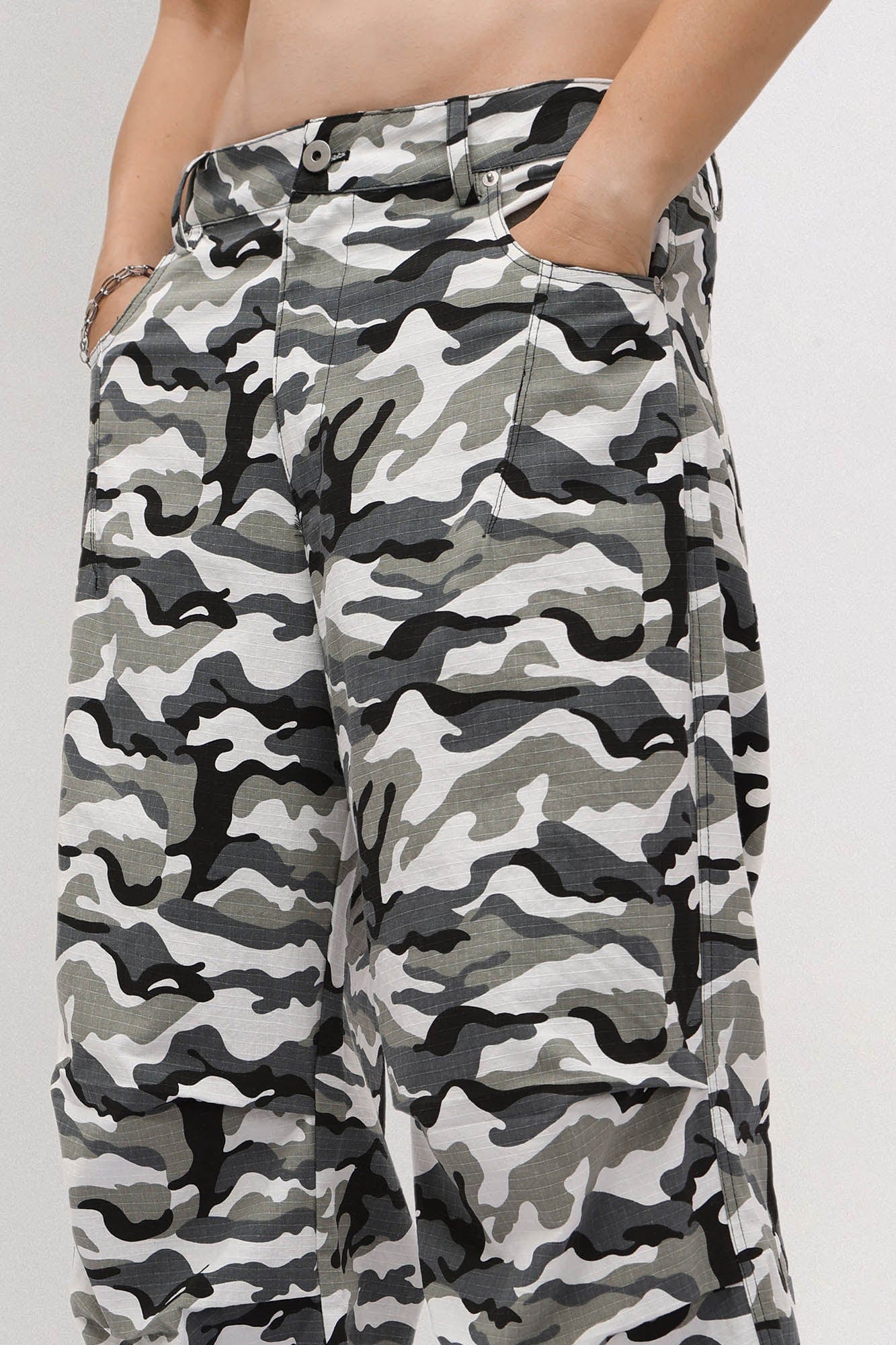 OVDY Camo Multi-Pocket Crinkled Cargo Pants