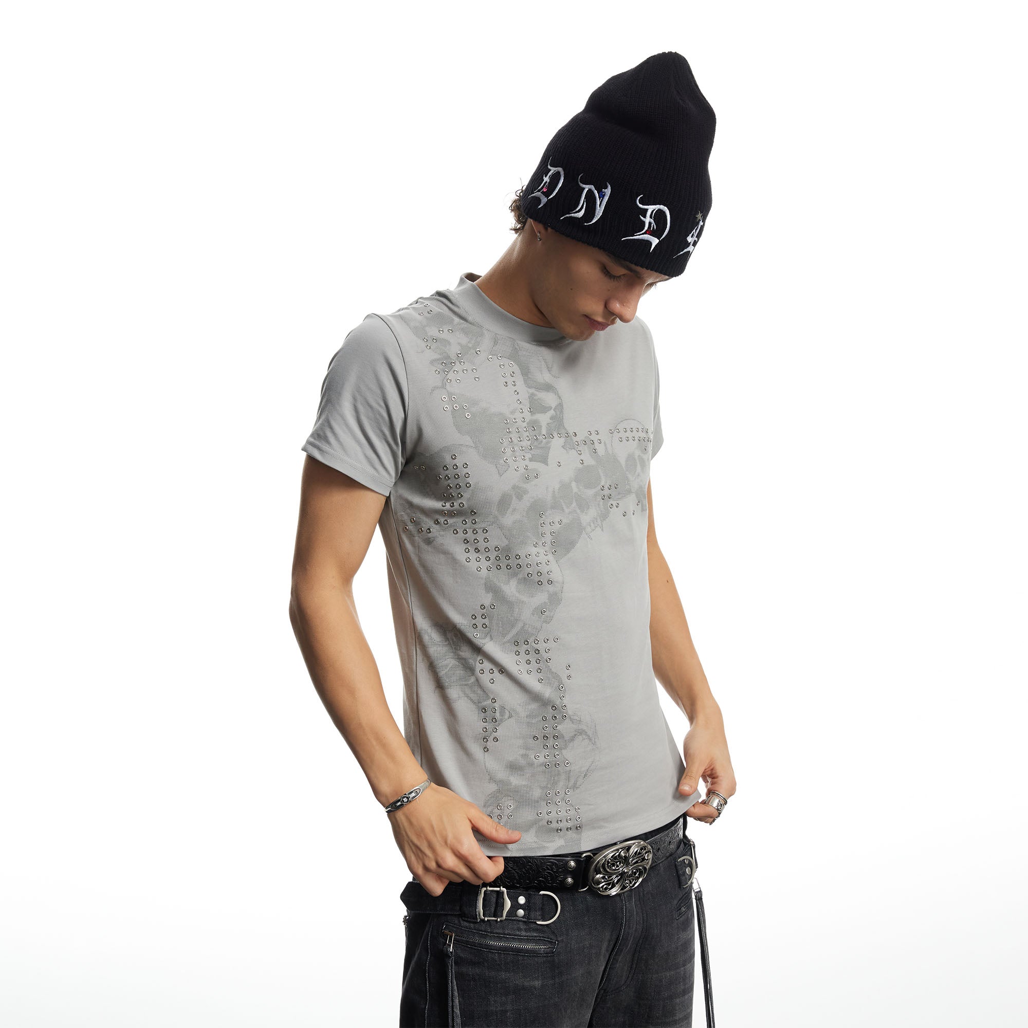 DND4DES Rivet Cross Graphic T-Shirt