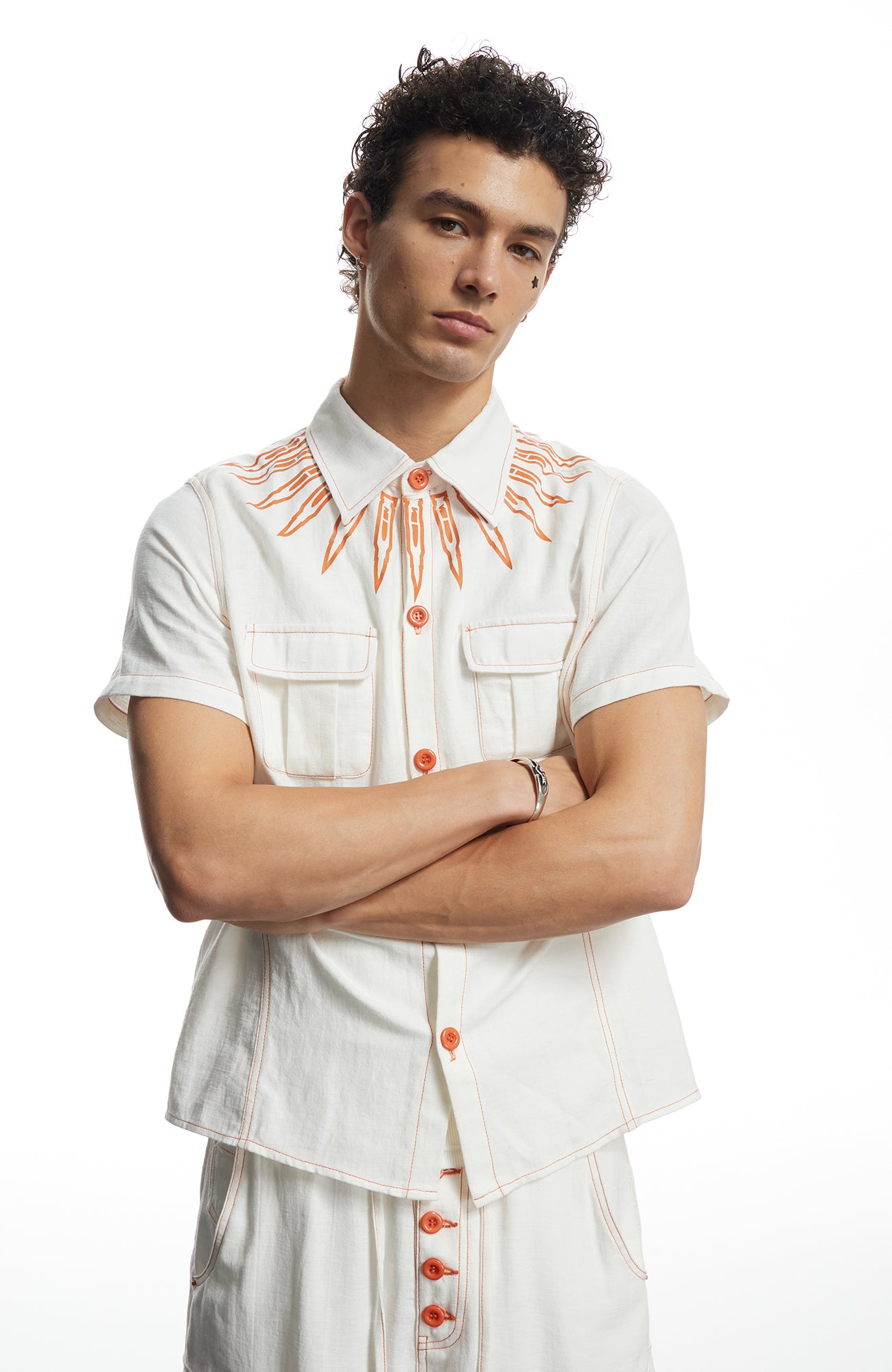 DND4DES Contrast Bullet Stitch Half Shirt