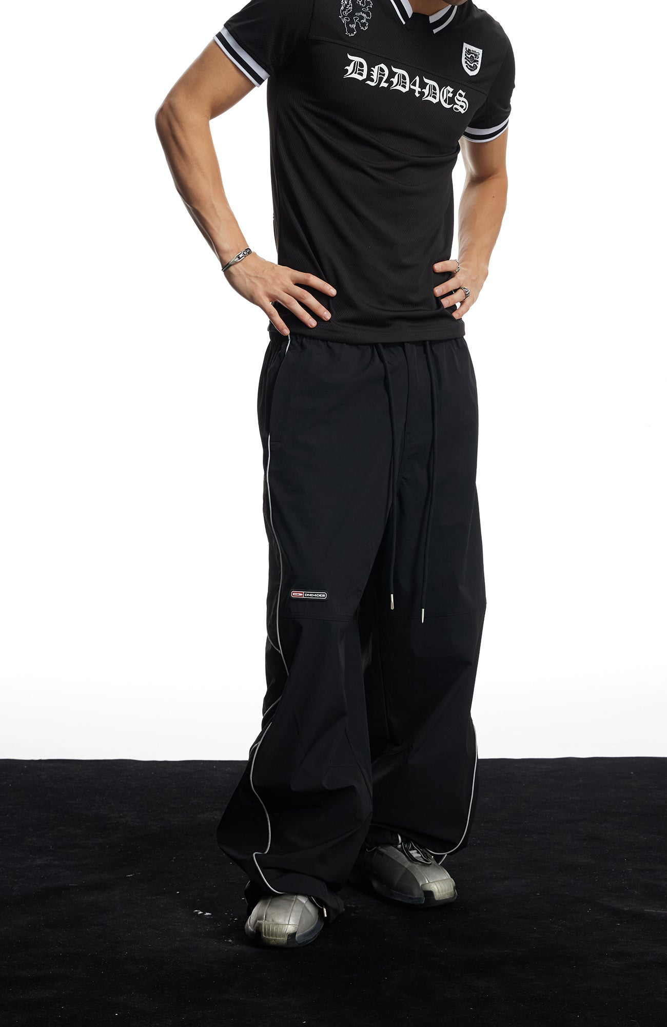 DND4DES Reflective Line Parachute Wide-Leg Pants
