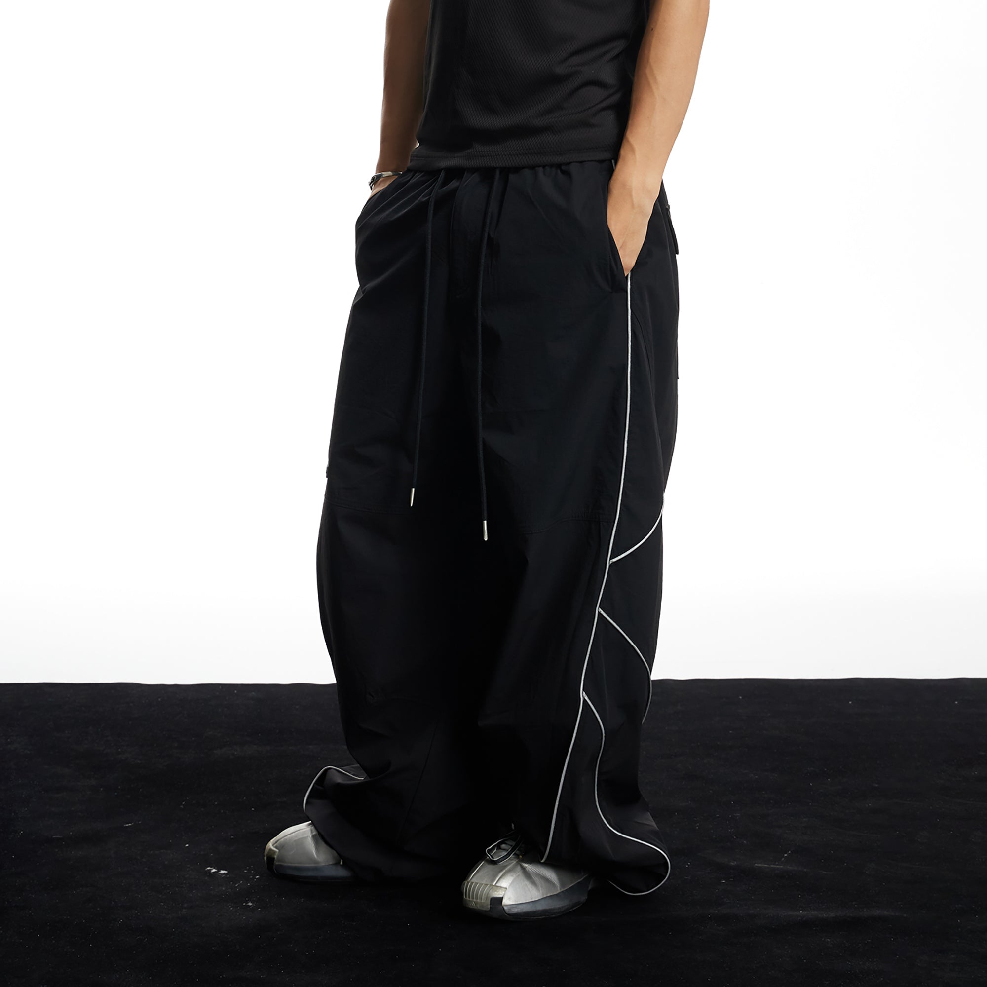 DND4DES Reflective Line Parachute Wide-Leg Pants