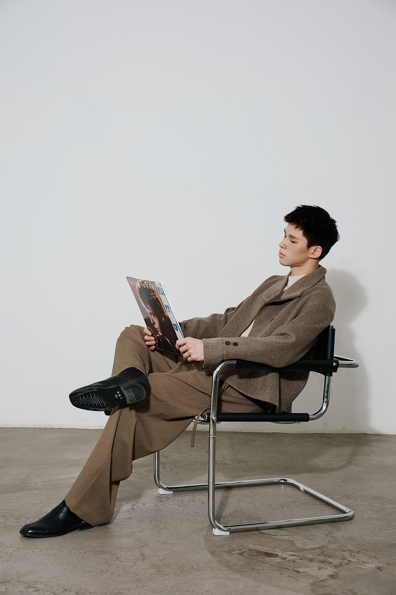 SAME FLOW Essential High-Neck Short Jacket