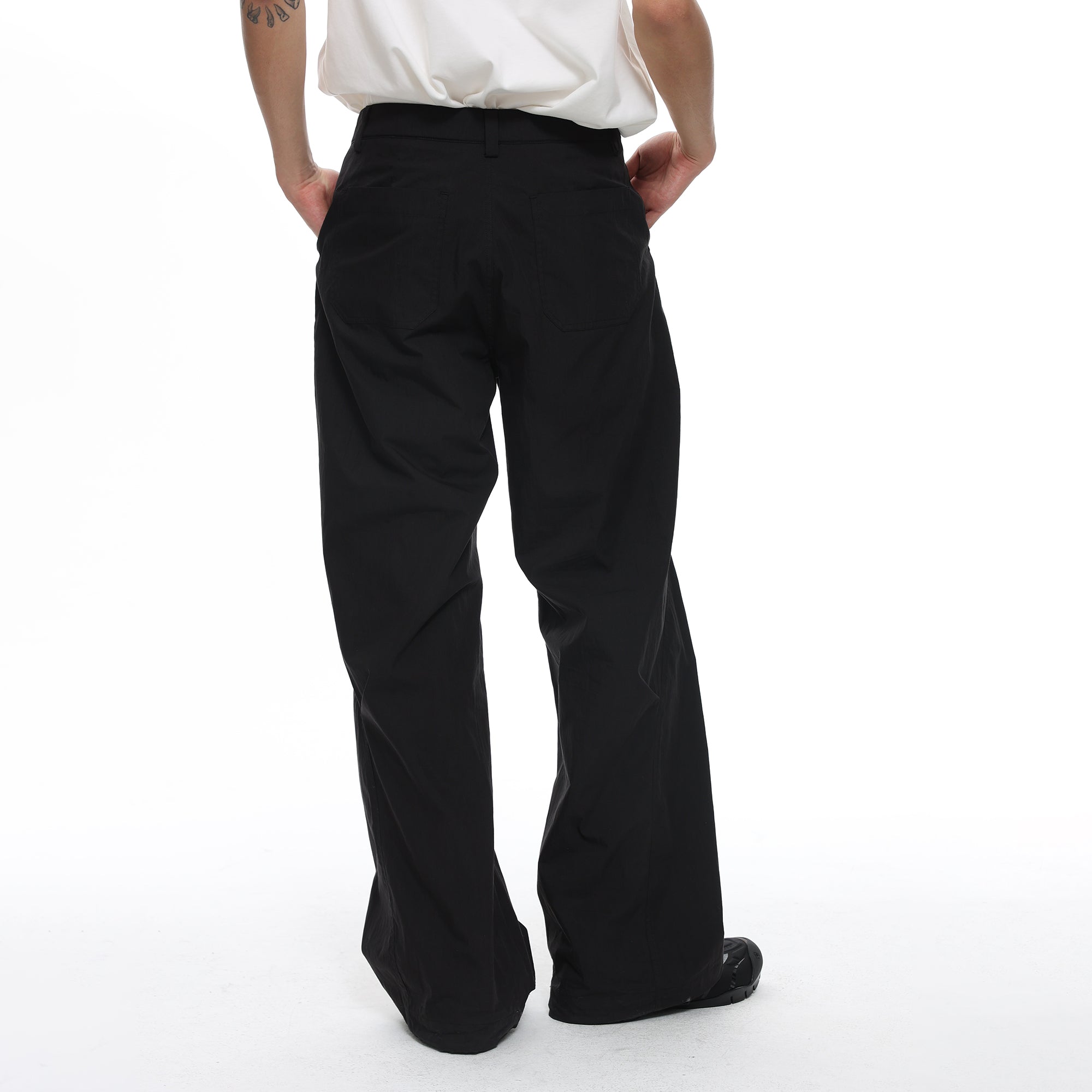 ROARINGWILD A ARCH Essential Drawstring Parachute Pants
