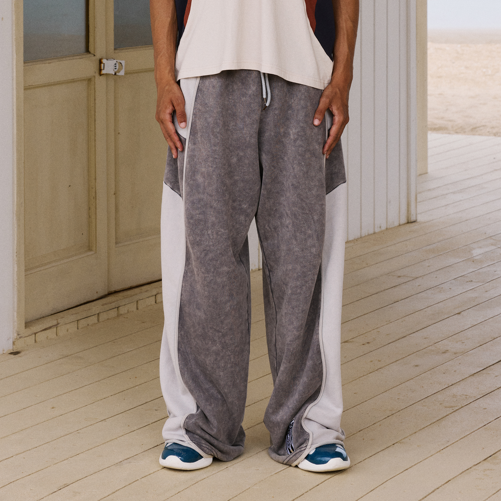 IN EXISTENCE Retro Contrast Embroidered Distressed Sweatpants