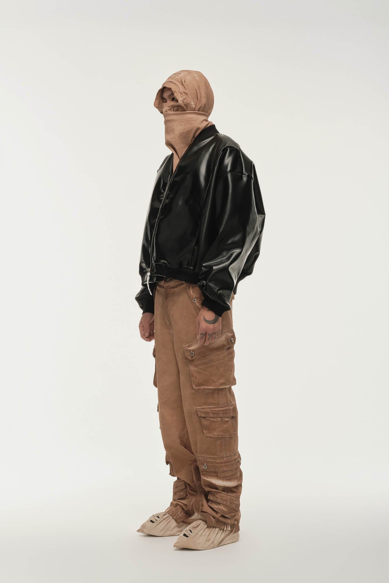 LIFEGOESON Distressed Multi-Pocket Layered Cargo Pants Earth