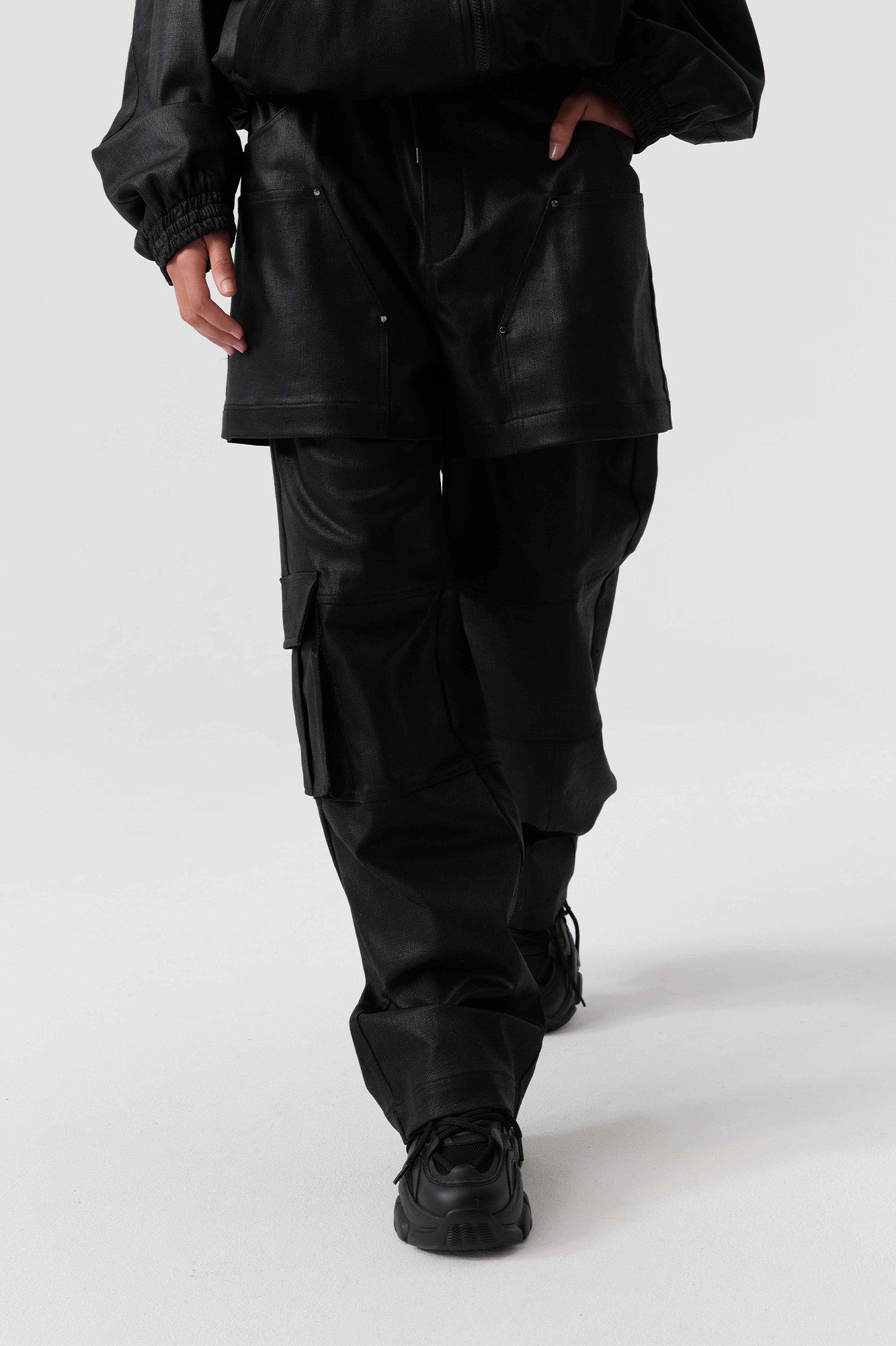 VANN VALRENCE Rivet Layered Coated Denim Pants