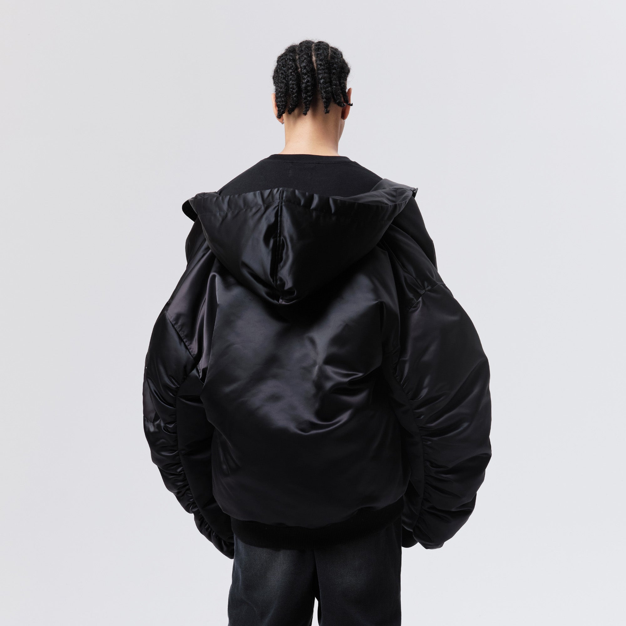 VANN VALRENCE Ruched Sleeve Oversized Hooded Down Jacket