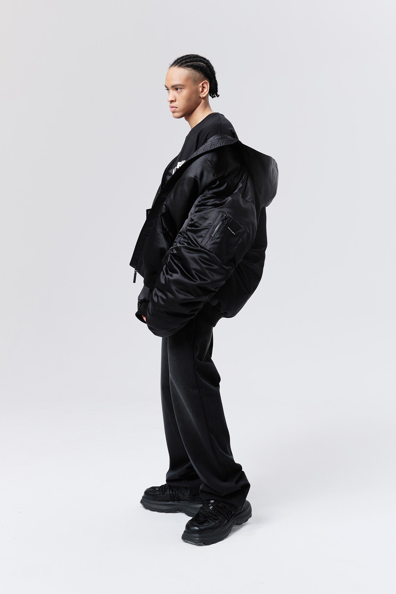 VANN VALRENCE Ruched Sleeve Oversized Hooded Down Jacket