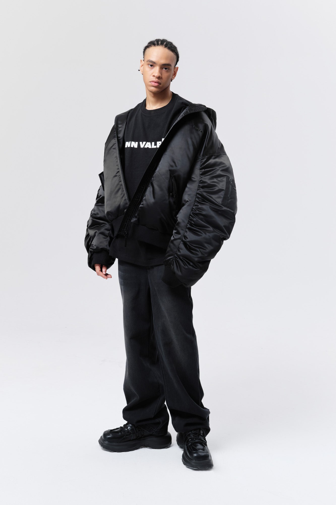 VANN VALRENCE Ruched Sleeve Oversized Hooded Down Jacket