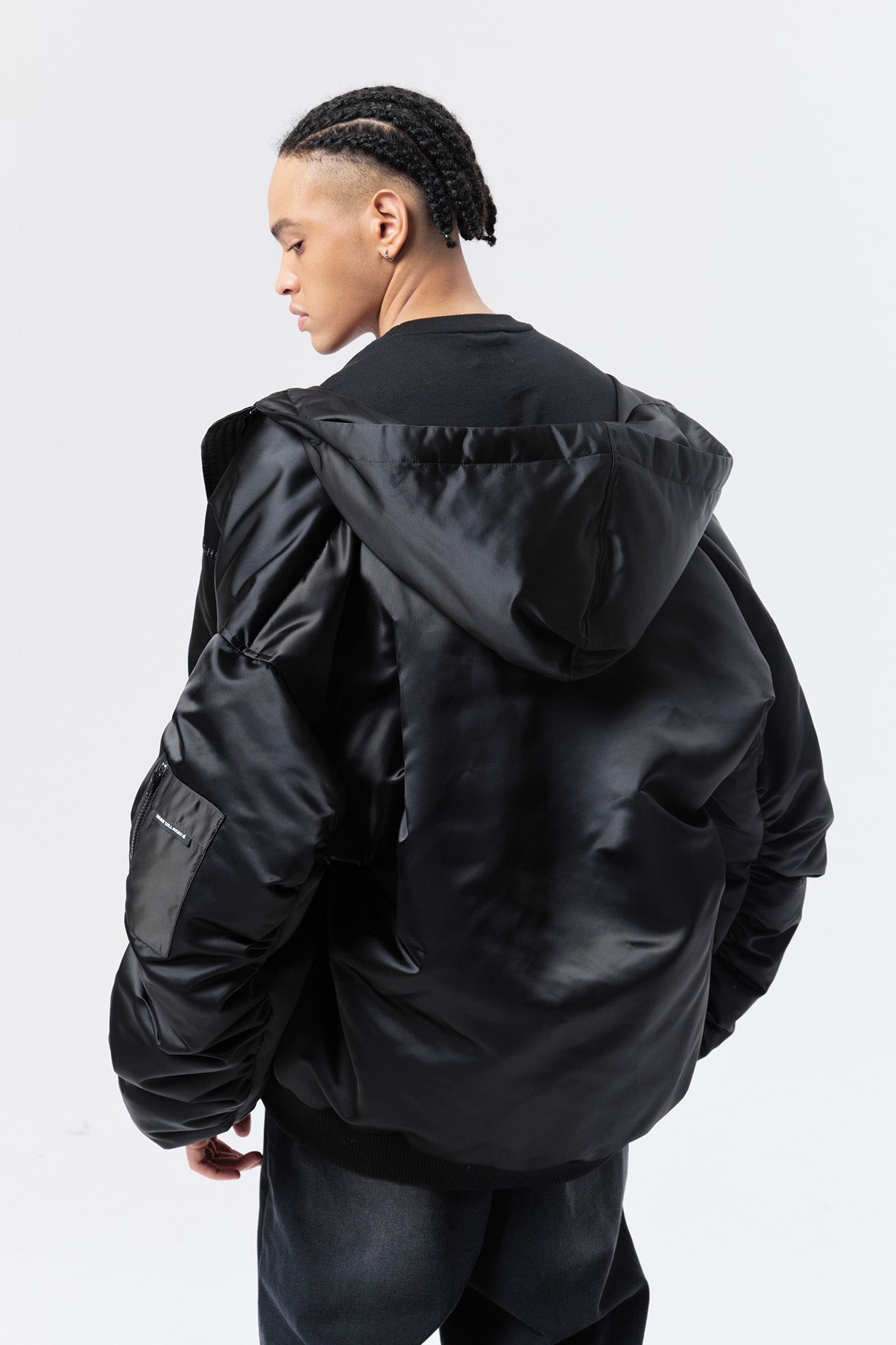 VANN VALRENCE Ruched Sleeve Oversized Hooded Down Jacket