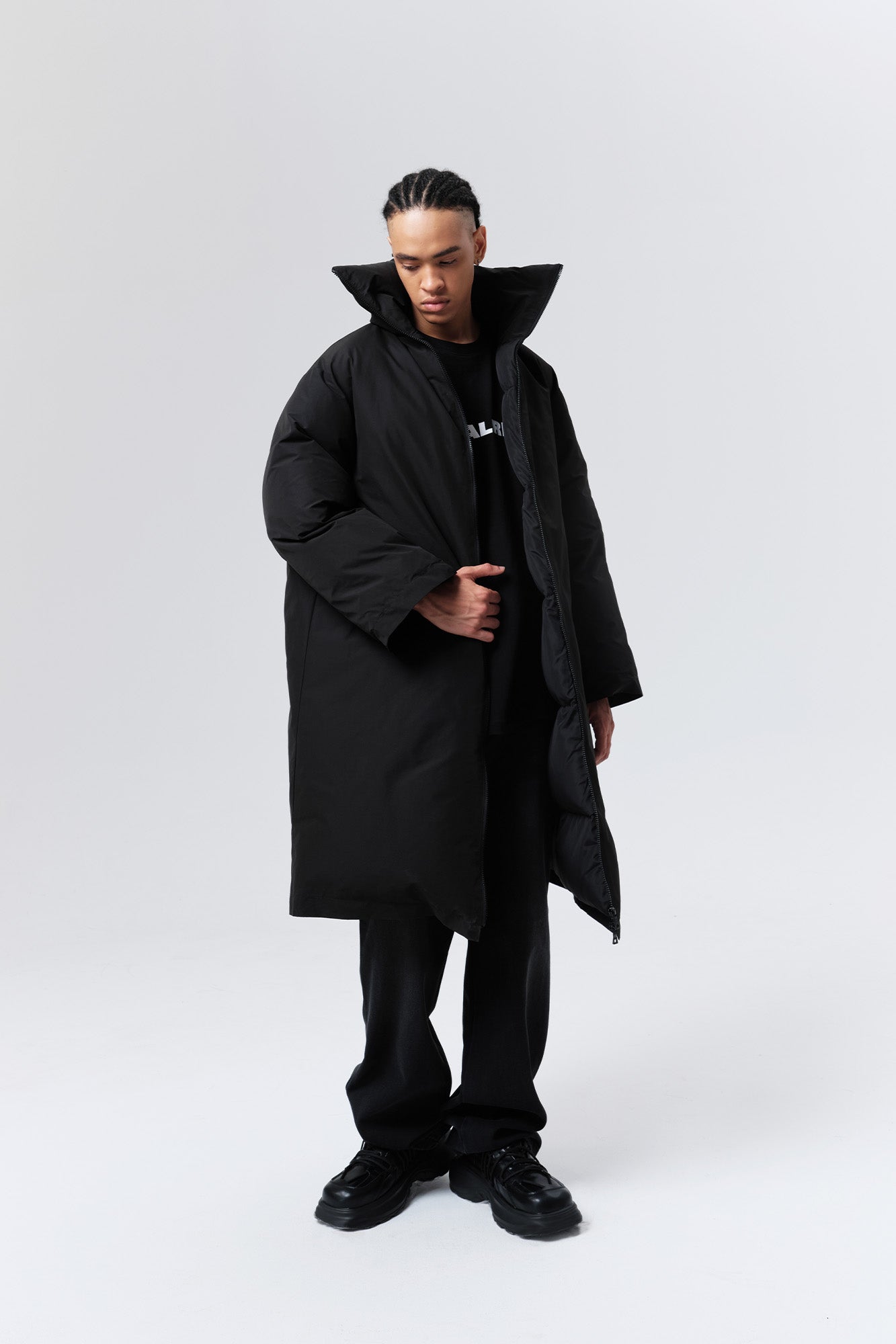 VANN VALRENCE High-Neck Oversized Long Down Coat