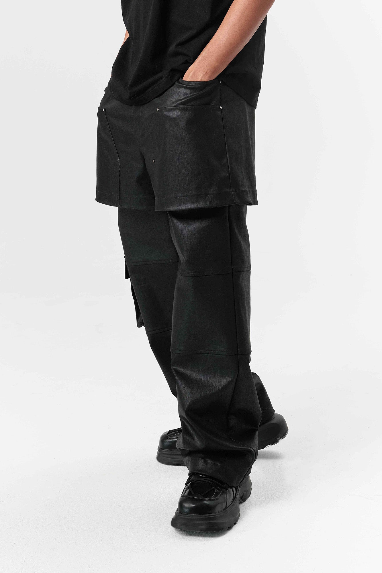 VANN VALRENCE Rivet Layered Coated Denim Pants
