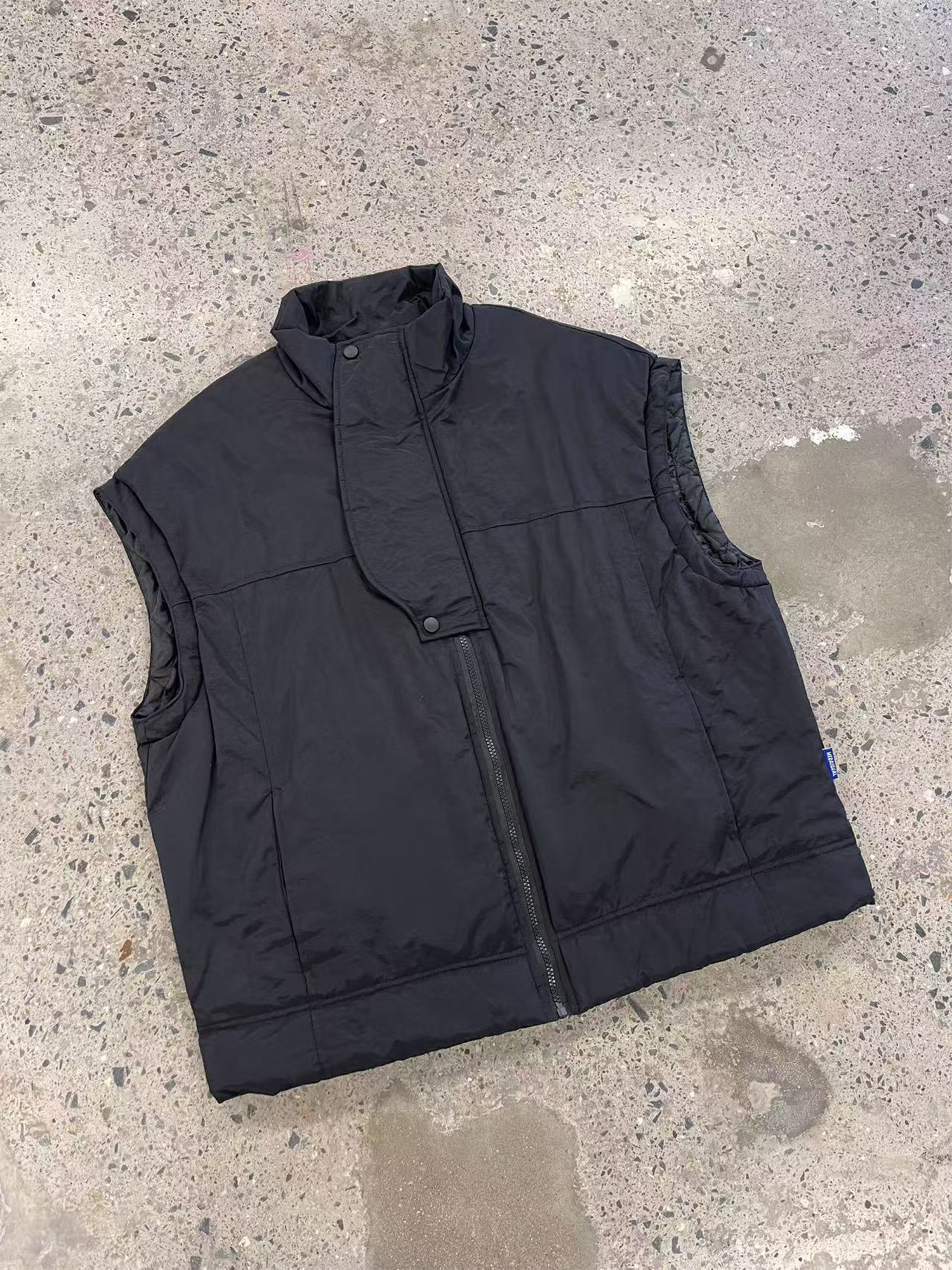 ME DA IGUAL Asym Placket Waterproof Vest