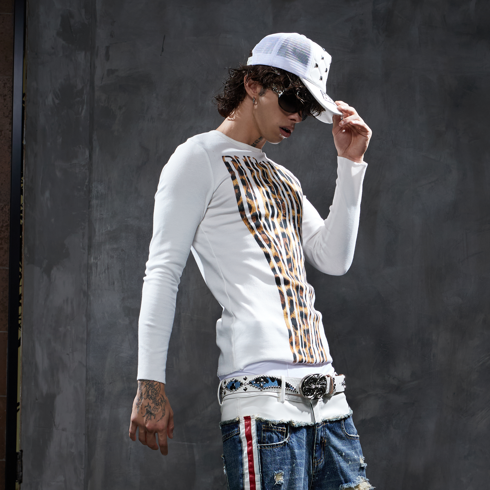 DND4DES Leopard Slim-Fit Long-Sleeve Tee