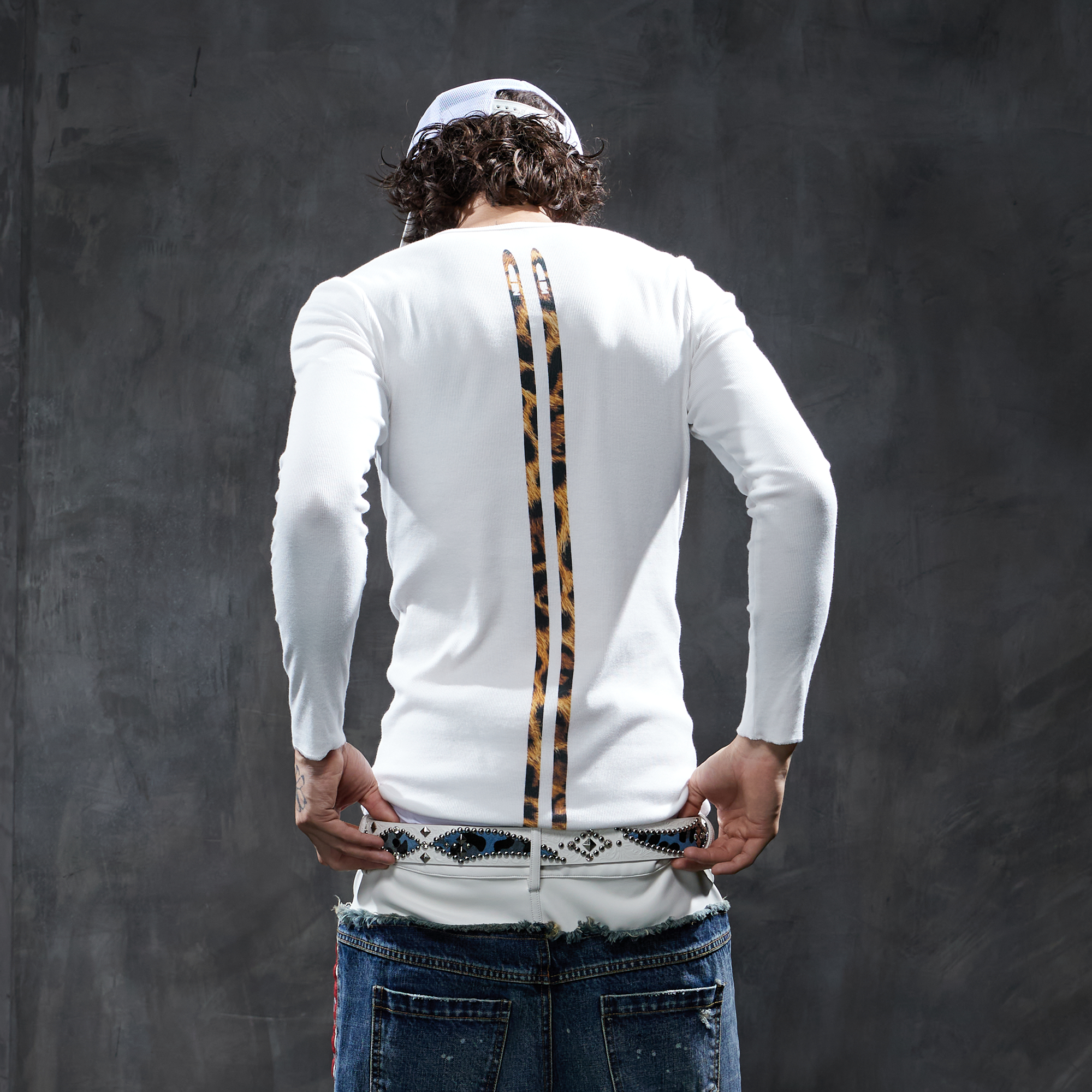 DND4DES Leopard Slim-Fit Long-Sleeve Tee