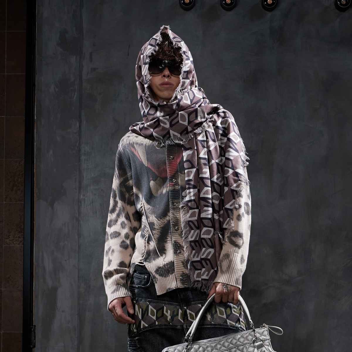 DND4DES Logo Graphic Frayed-Edge Longline Scarf