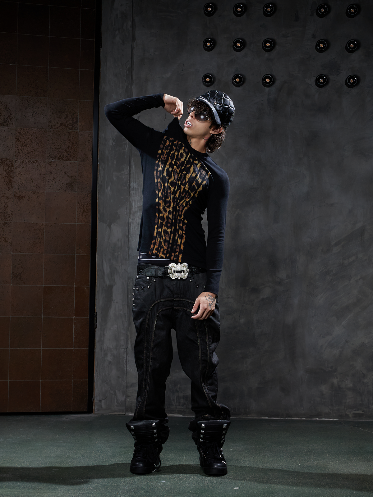 DND4DES Leopard Slim-Fit Long-Sleeve Tee