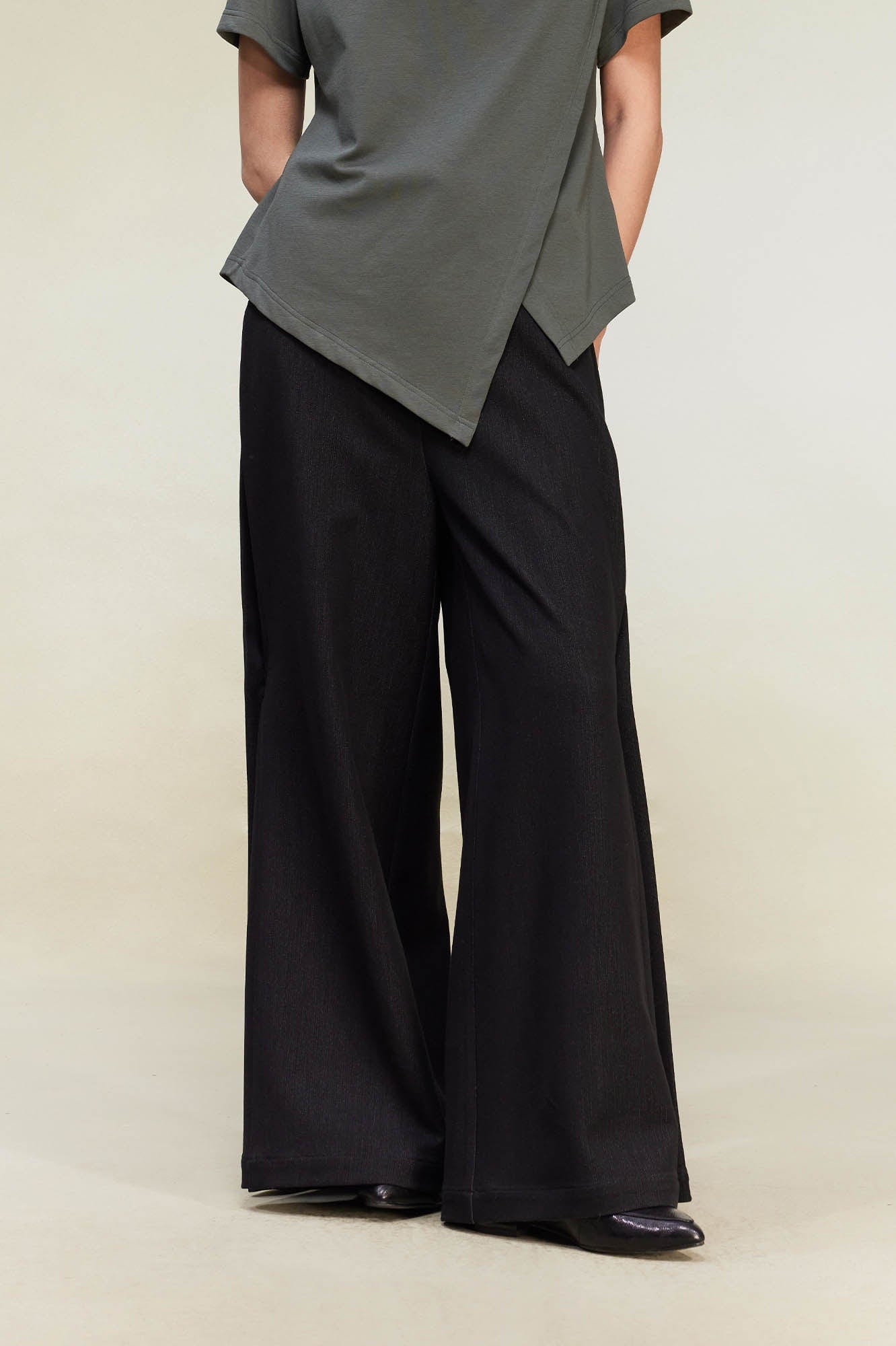 ALVNG AR ANTS Convertible Pleated A-Line Wide-Leg Pants