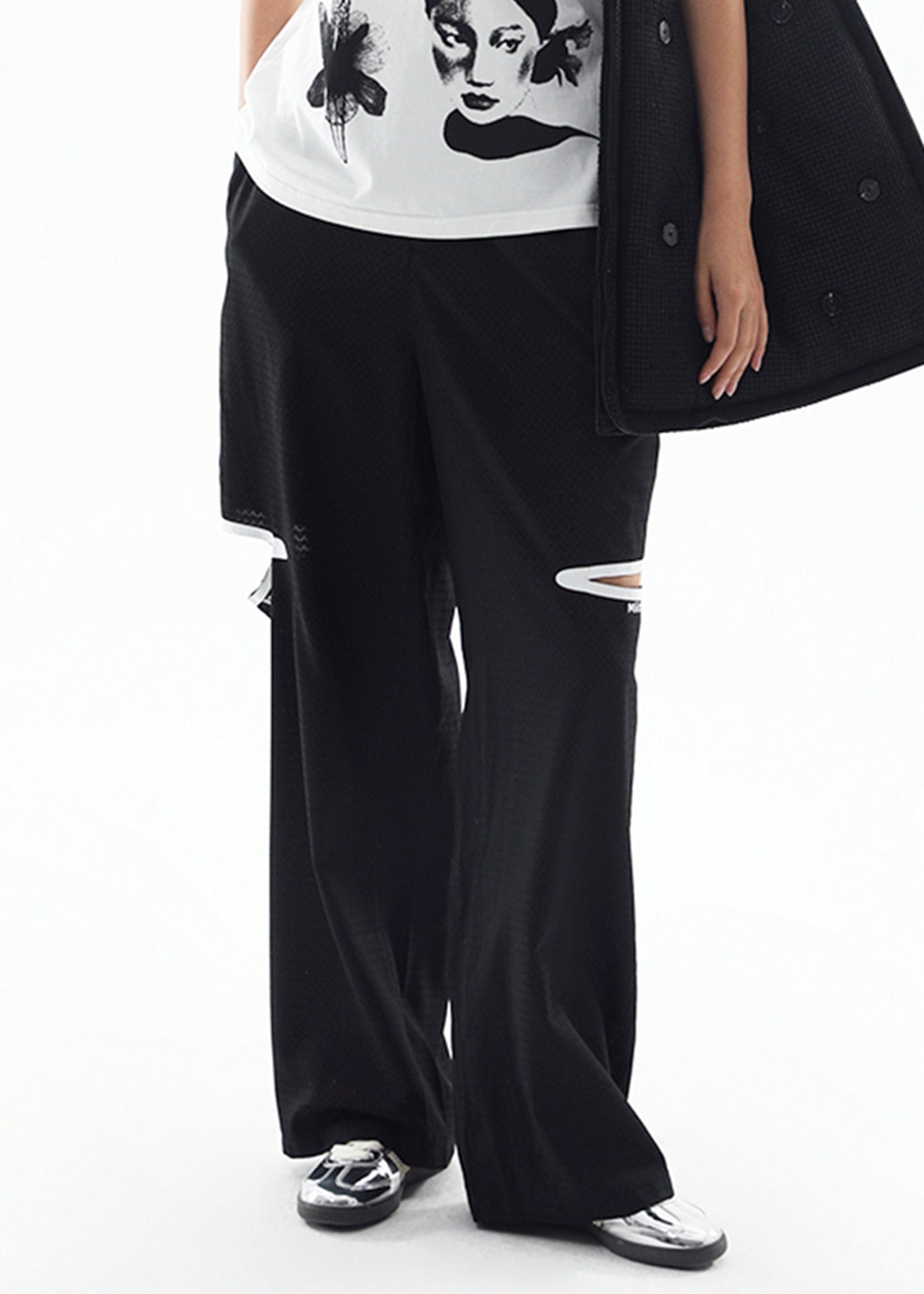 MIICHOUS Modern Cut-out Logo Pants