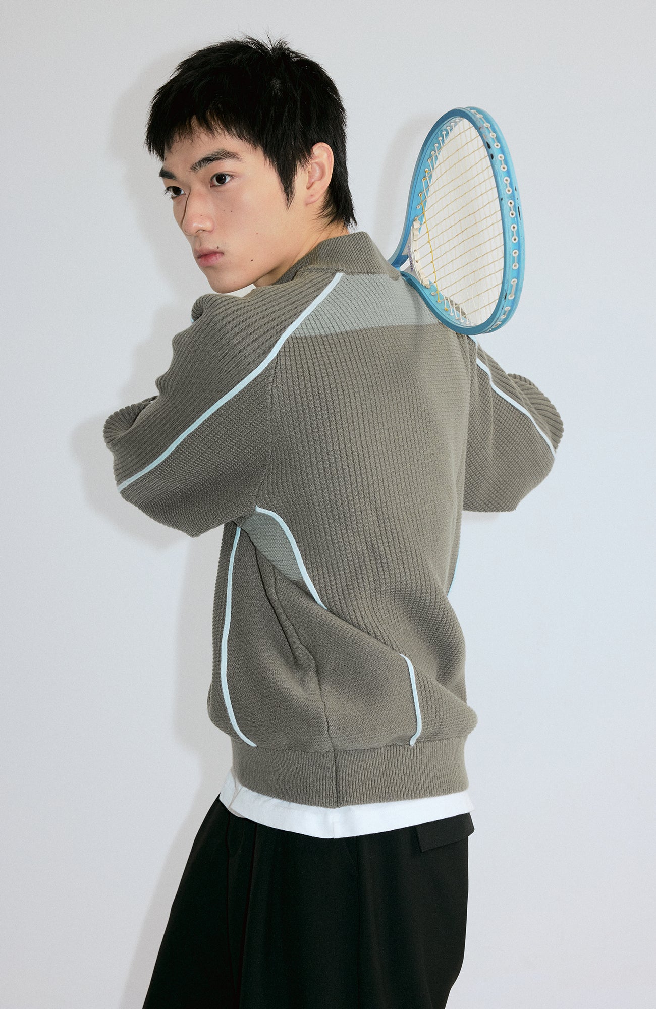 ROARINGWILD A ARCH Contrast Panel Raglan Half-Zip Sweater