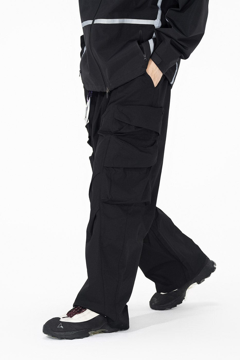 ENSHADOWER Big Pockets Crinkled Oversized Cargo Pants, premium urban and streetwear designers apparel on PROJECTISR.com, ENSHADOWER