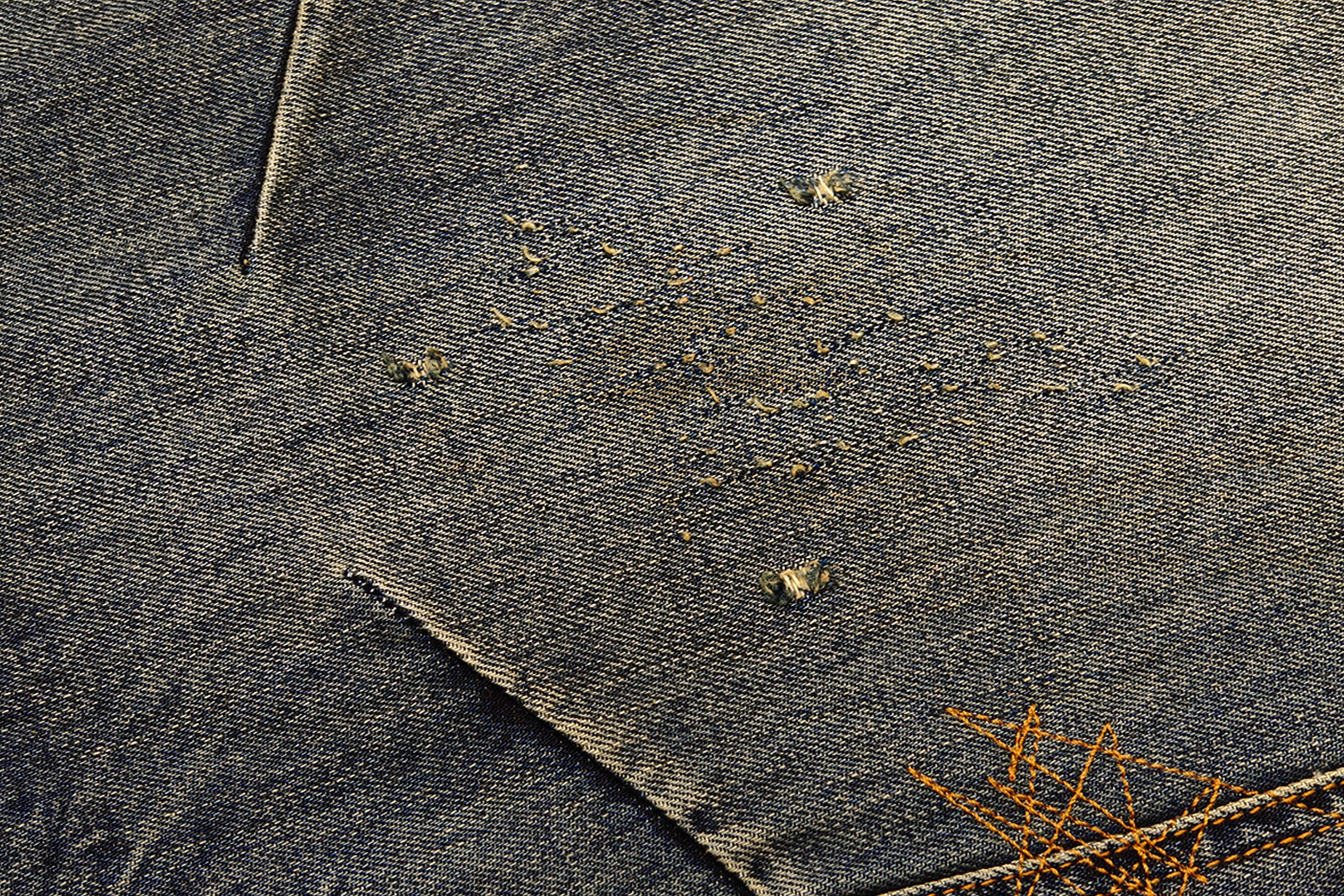 FACEONLAB Grunge Distressed Straight-Leg Jeans