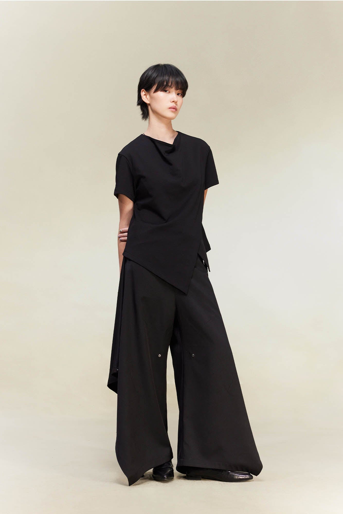 ALVNG AR ANTS Bat-Wing Draped Wide-Leg Pants