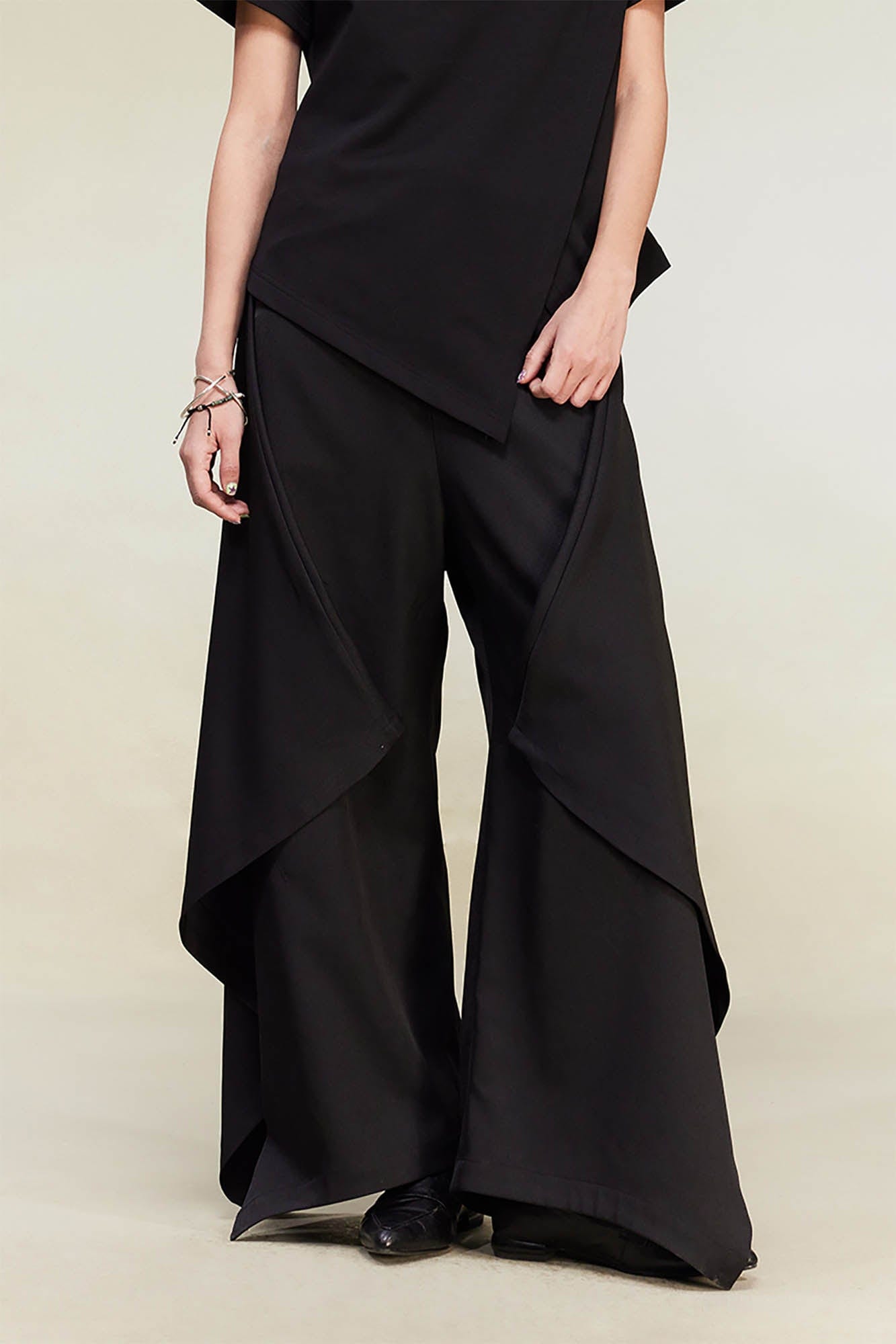 ALVNG AR ANTS Bat-Wing Draped Wide-Leg Pants