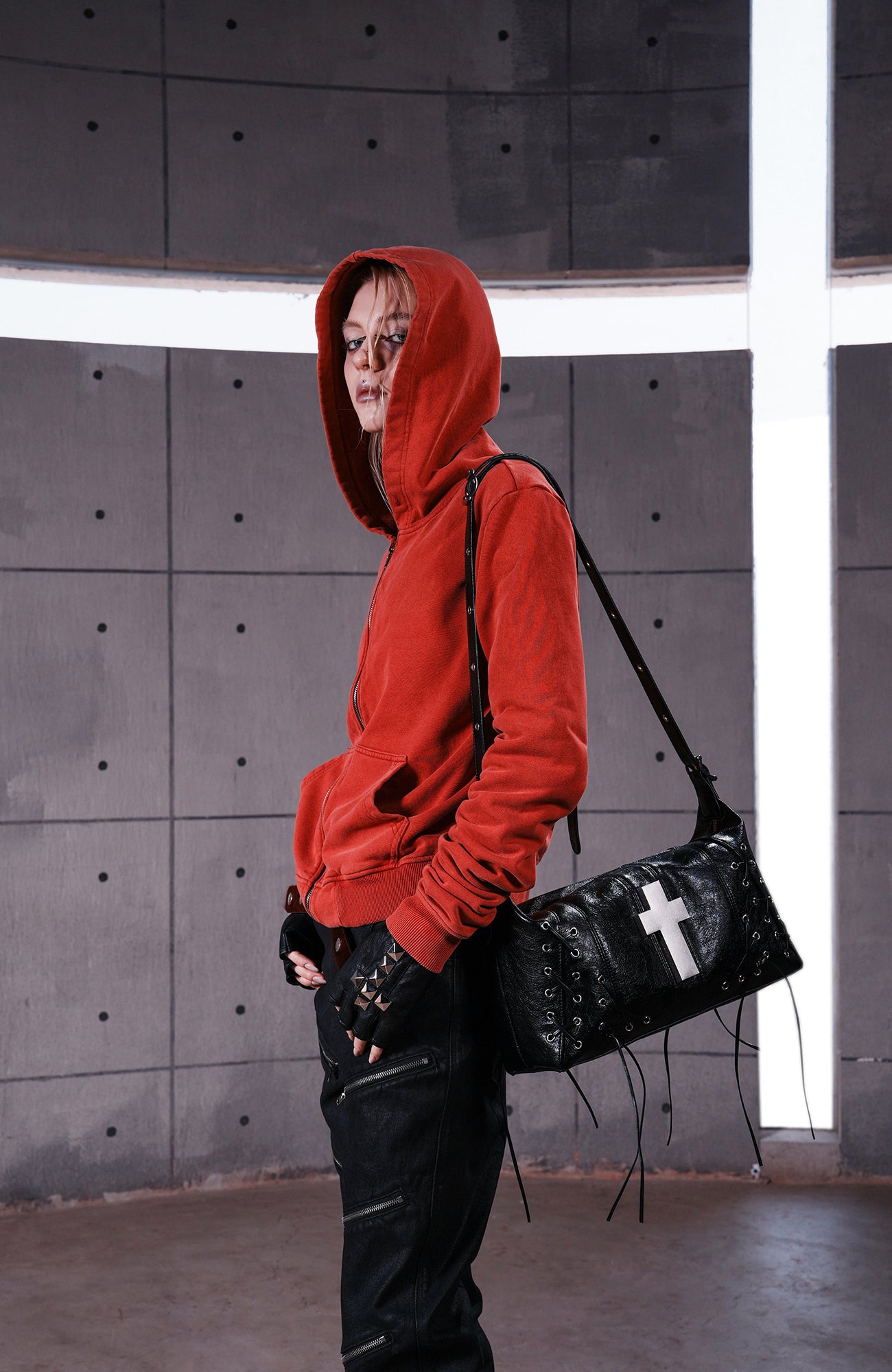 REBEL WAVE Cross Lace-Up Shoulder Bag