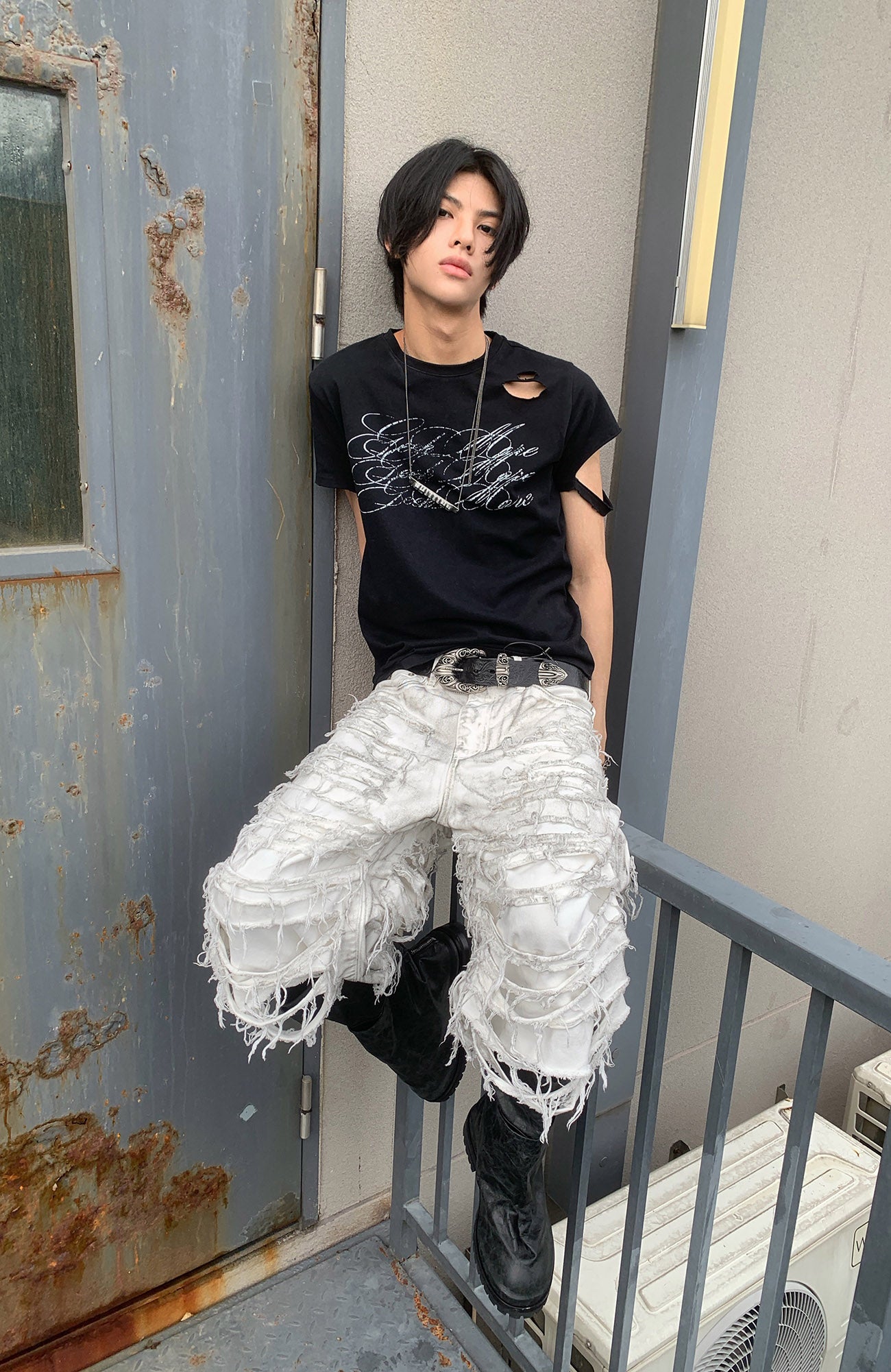 REBEL WAVE Distressed Raw Edge Denim Shorts