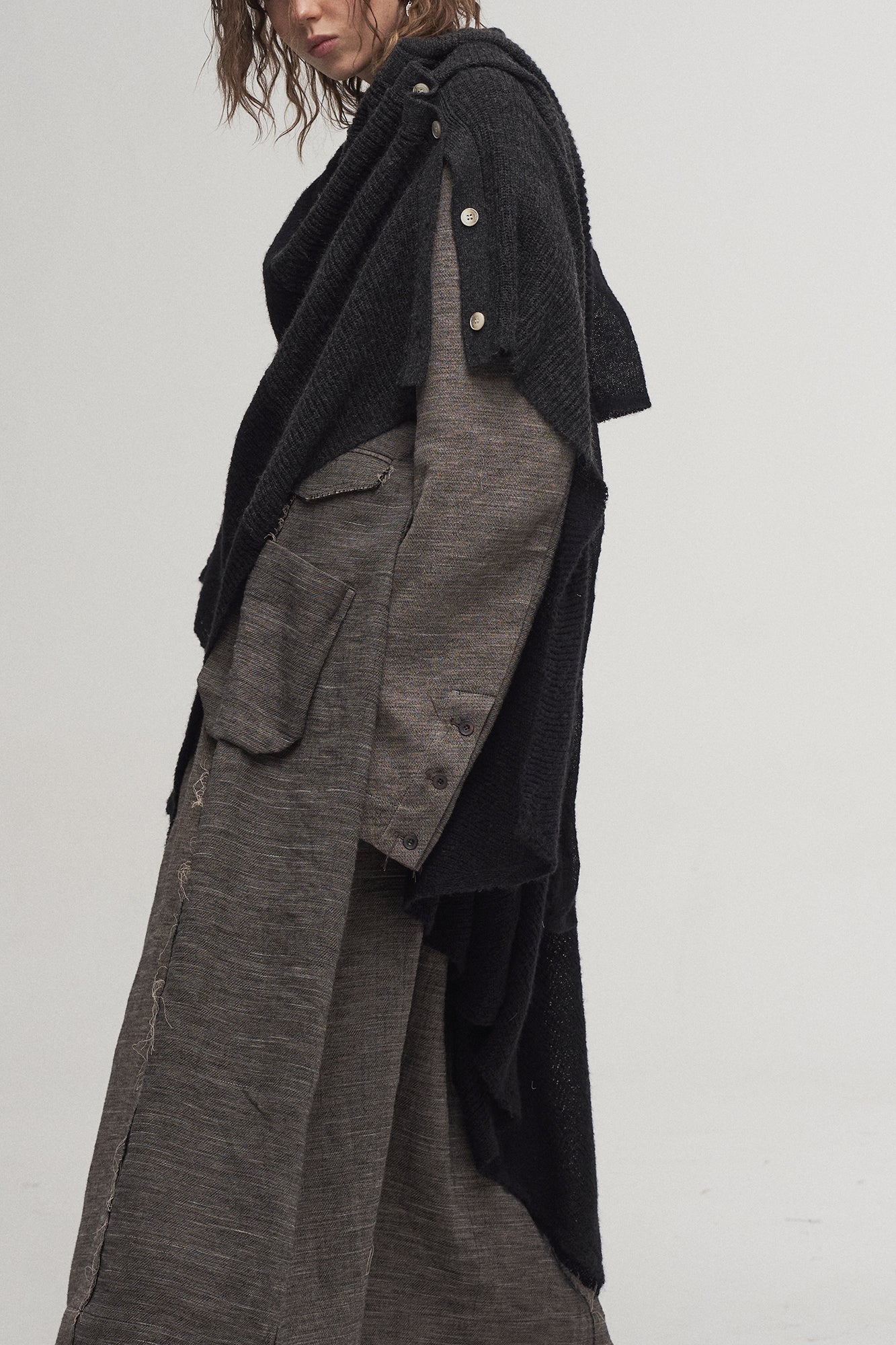 ILNya Nieternite Nifutur Convertible Drape Knit Cape