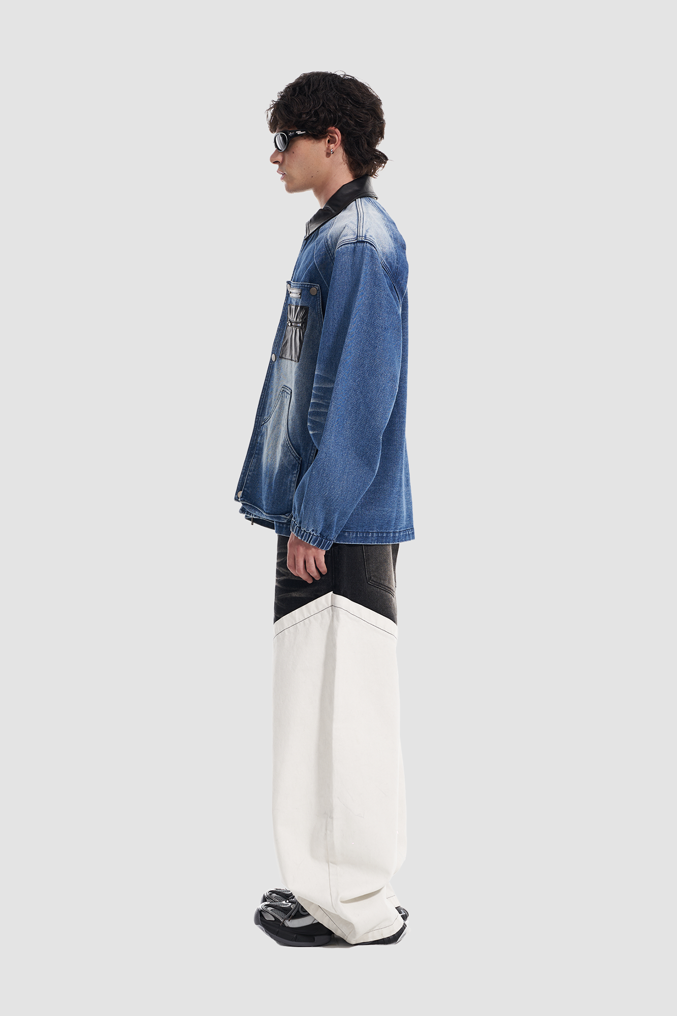 VANN VALRENCE Washed Contrast Panel Oversized Jeans