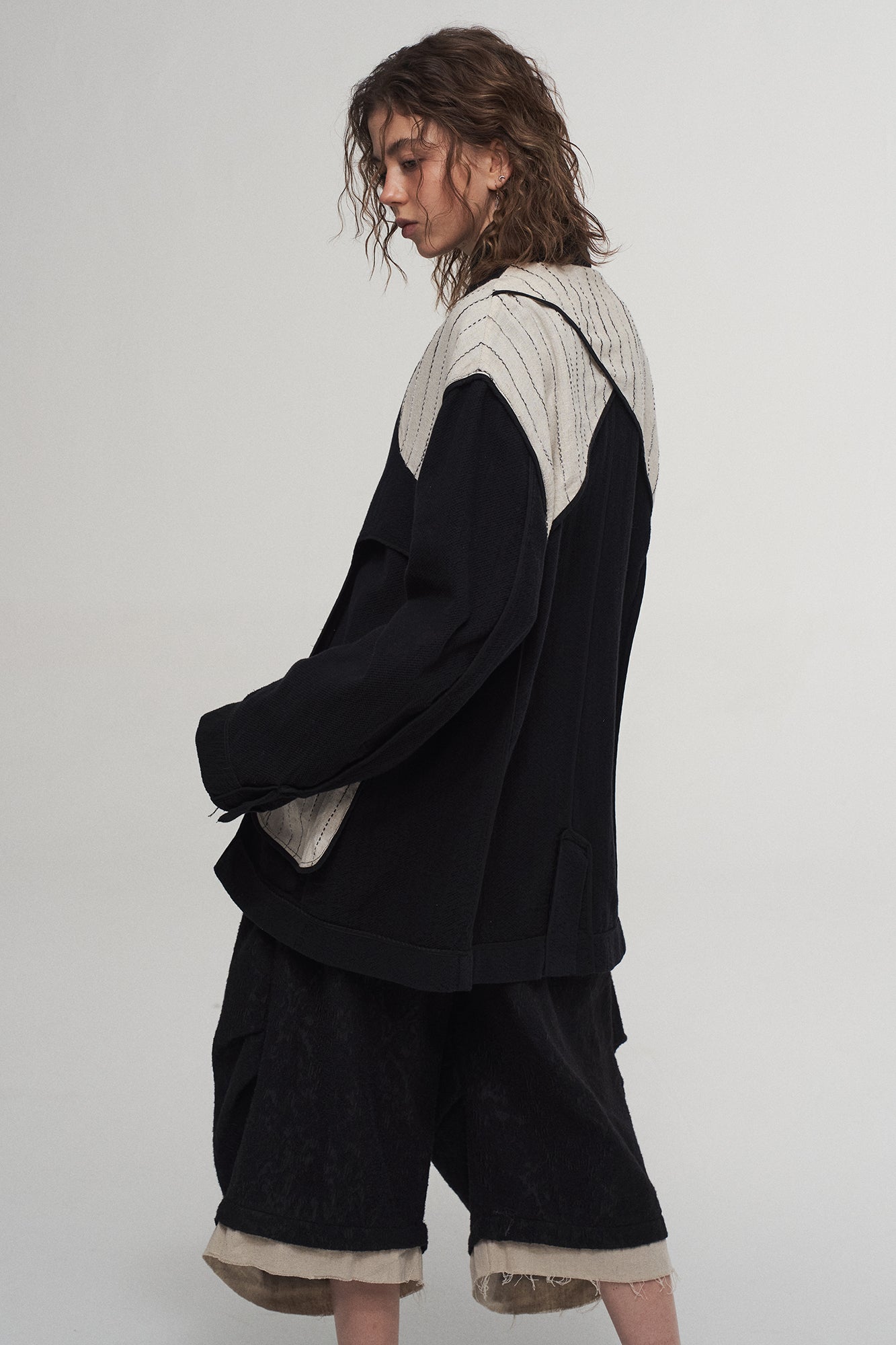 ILNya Nieternite Nifutur Reversible Contrast Stripe Paneled Jacket