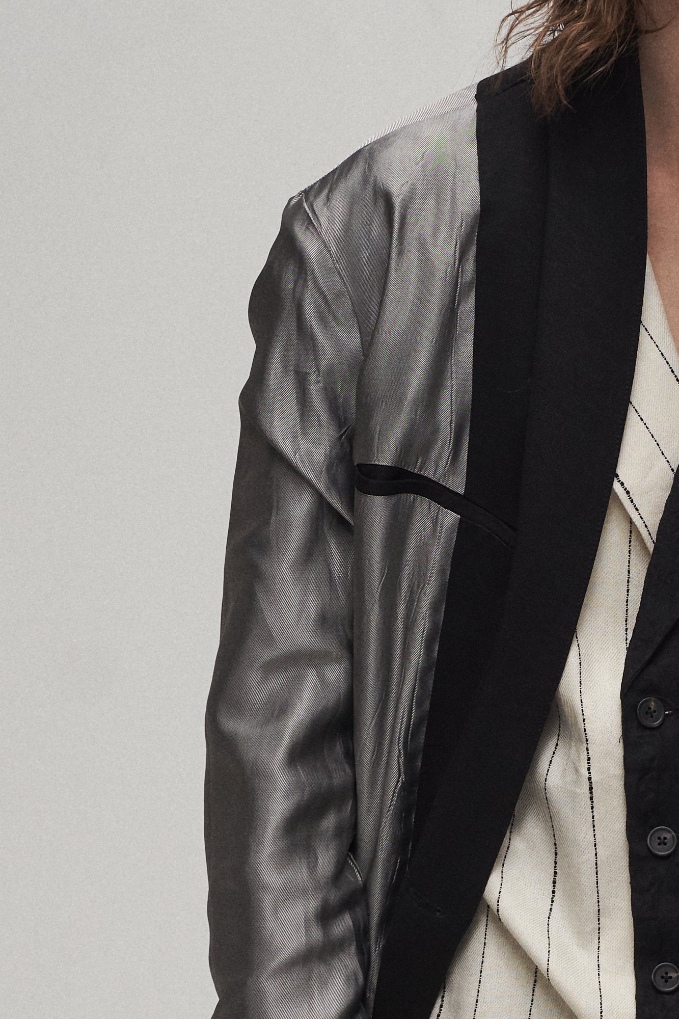 ILNya Nieternite Nifutur Reversible Armor-Sleeve Longline Blazer