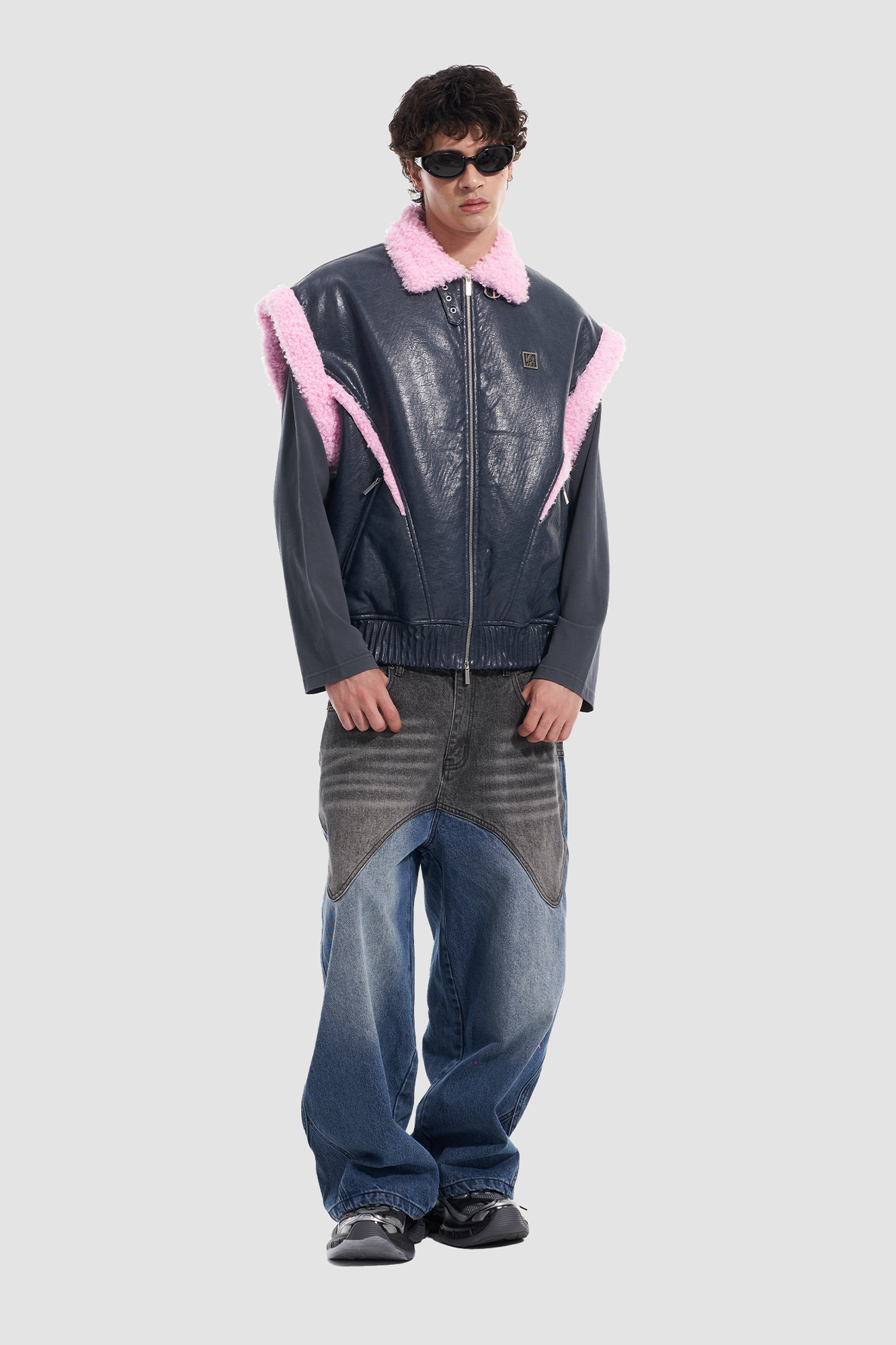 VANN VALRENCE Contrast Faded-Wash Paneled Jeans