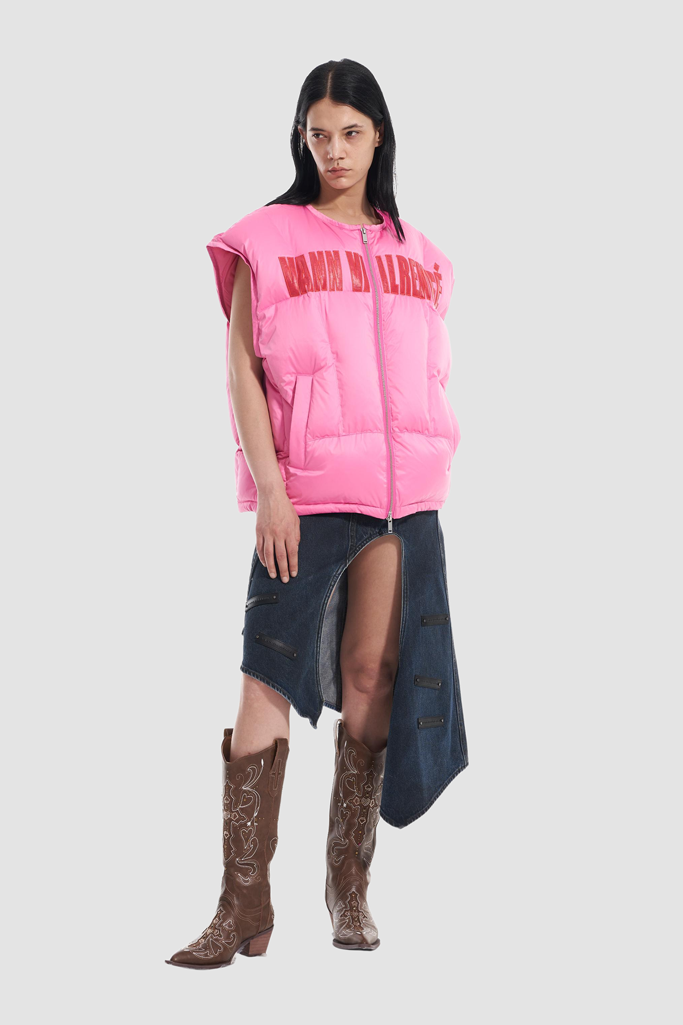 VANN VALRENCE LOGO Patch Quilted Down Vest