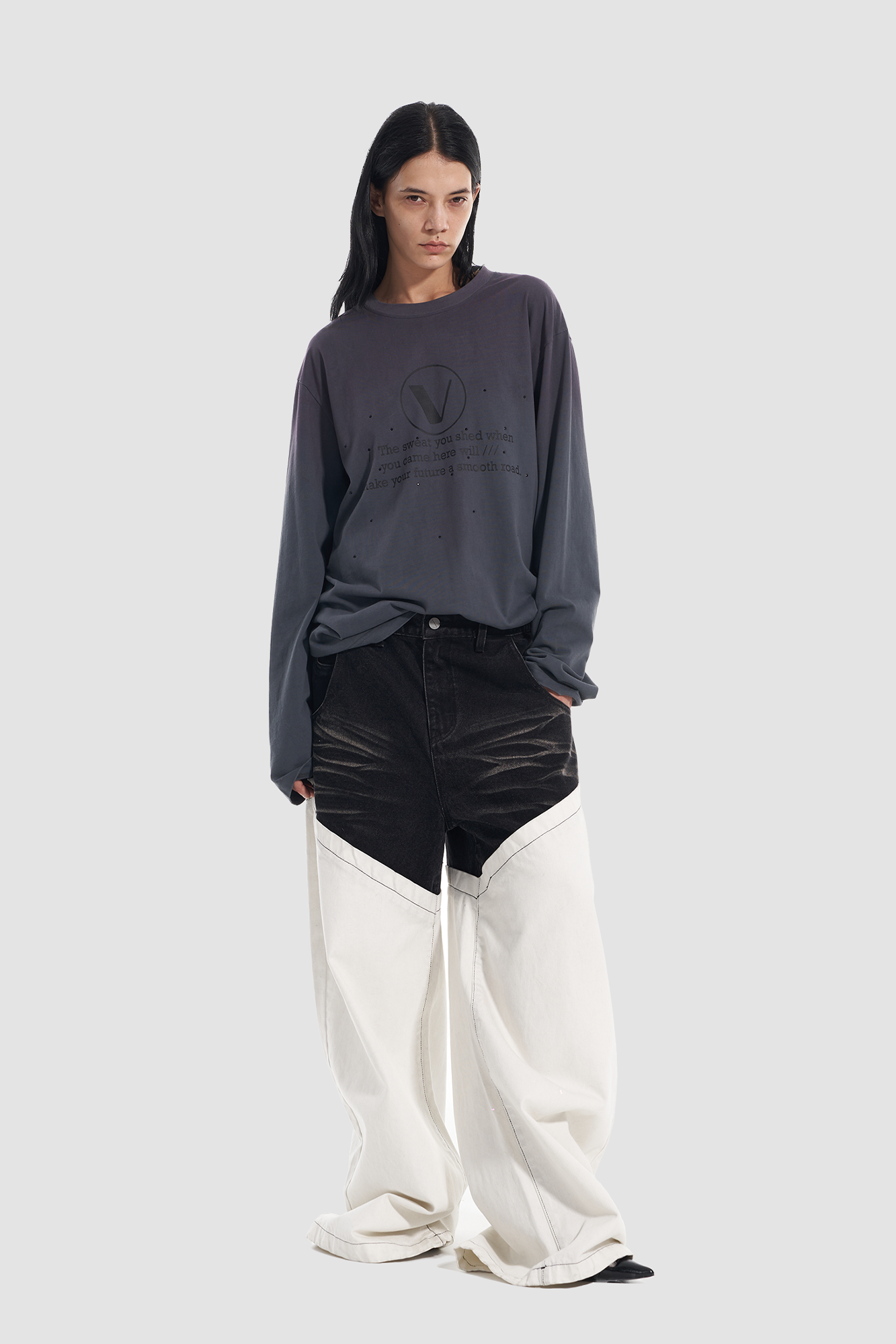 VANN VALRENCE Washed Contrast Panel Oversized Jeans