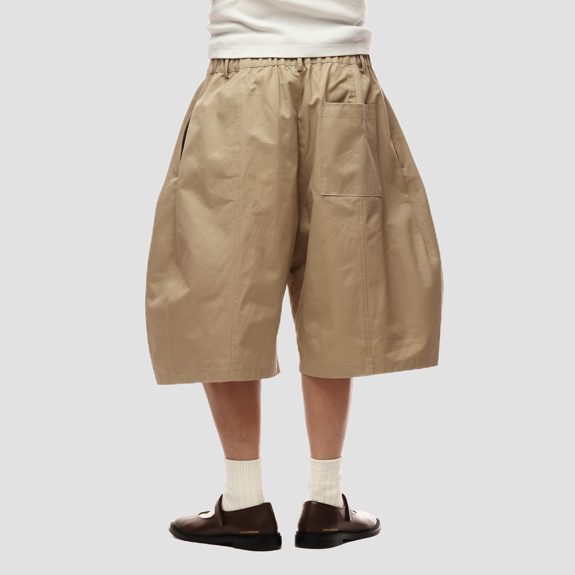 6CRAYON Retro Double-Pleat Wide-Leg Shorts Khaki
