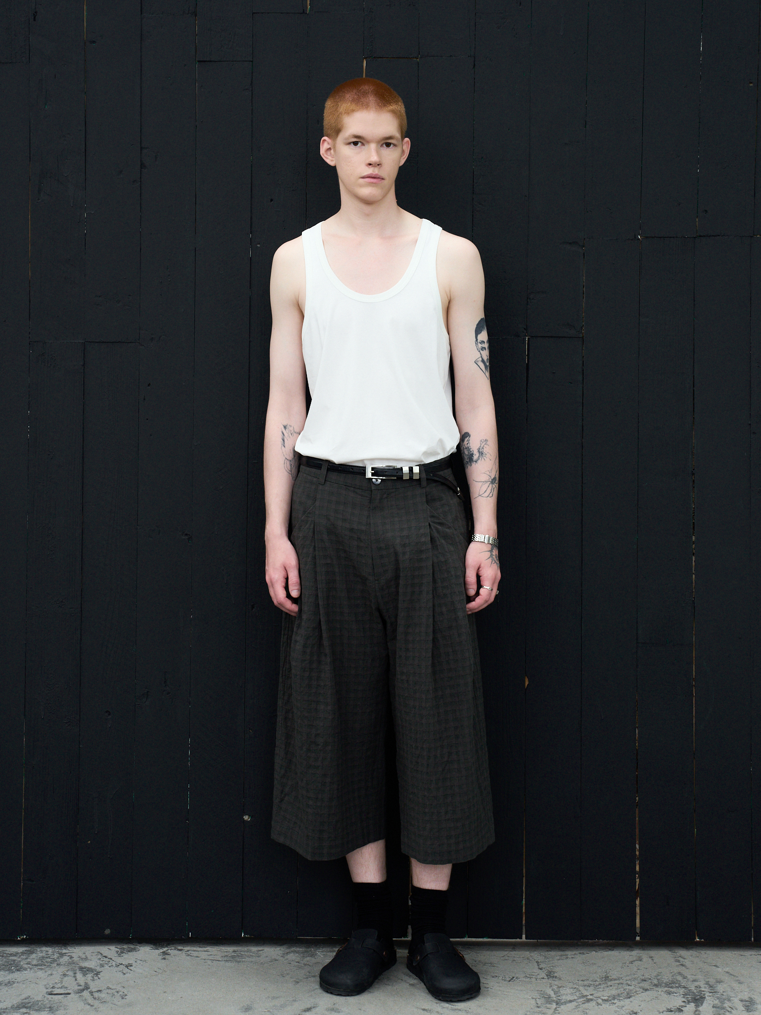 GRAINMUSTARD Linen-Blend Plaid Pleated Cropped Trousers