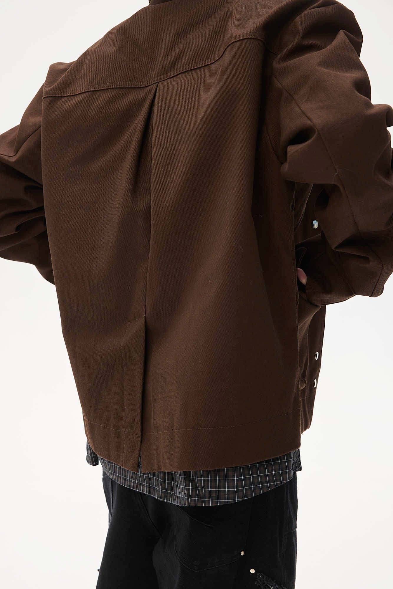 WHISTLEHUNTER Multi-Pocket Magnetic Closure Jacket